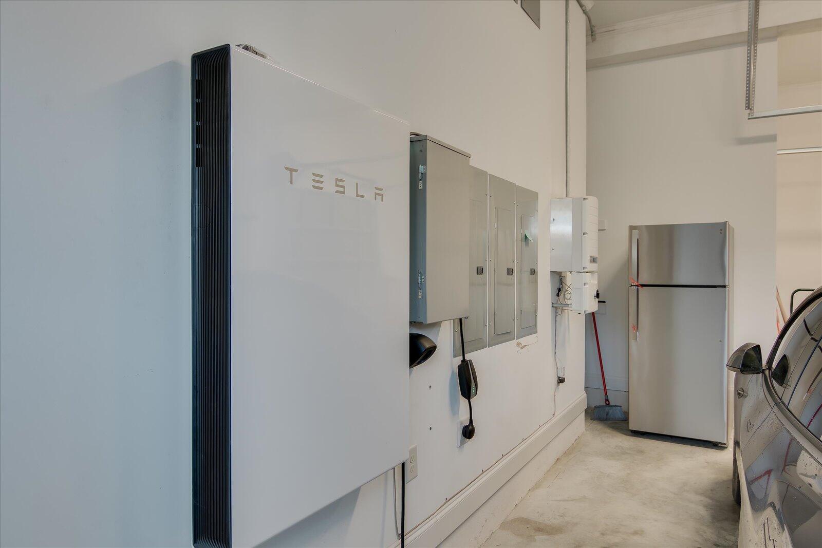 2840 TOWERING OAK Drive