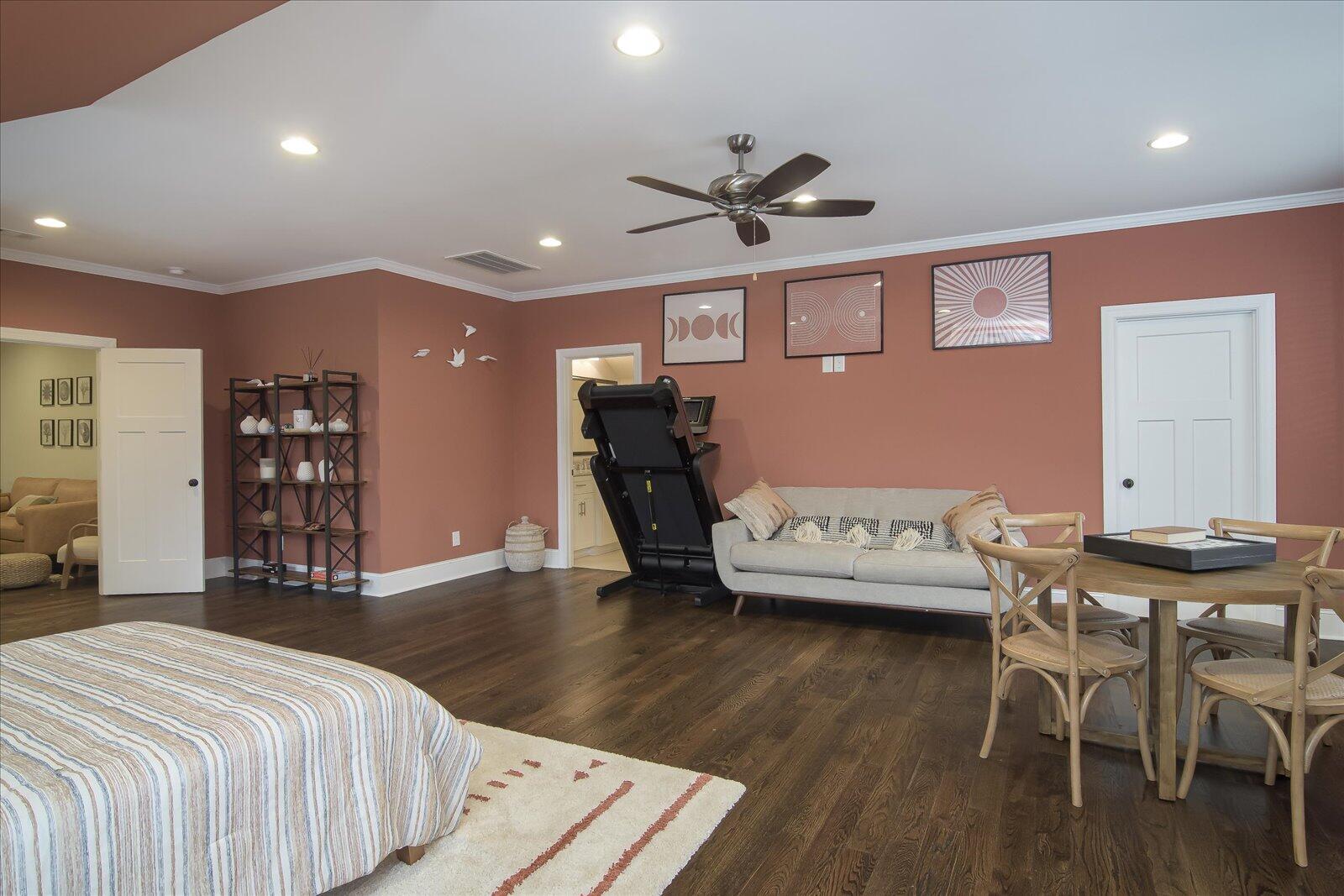 2840 TOWERING OAK Drive