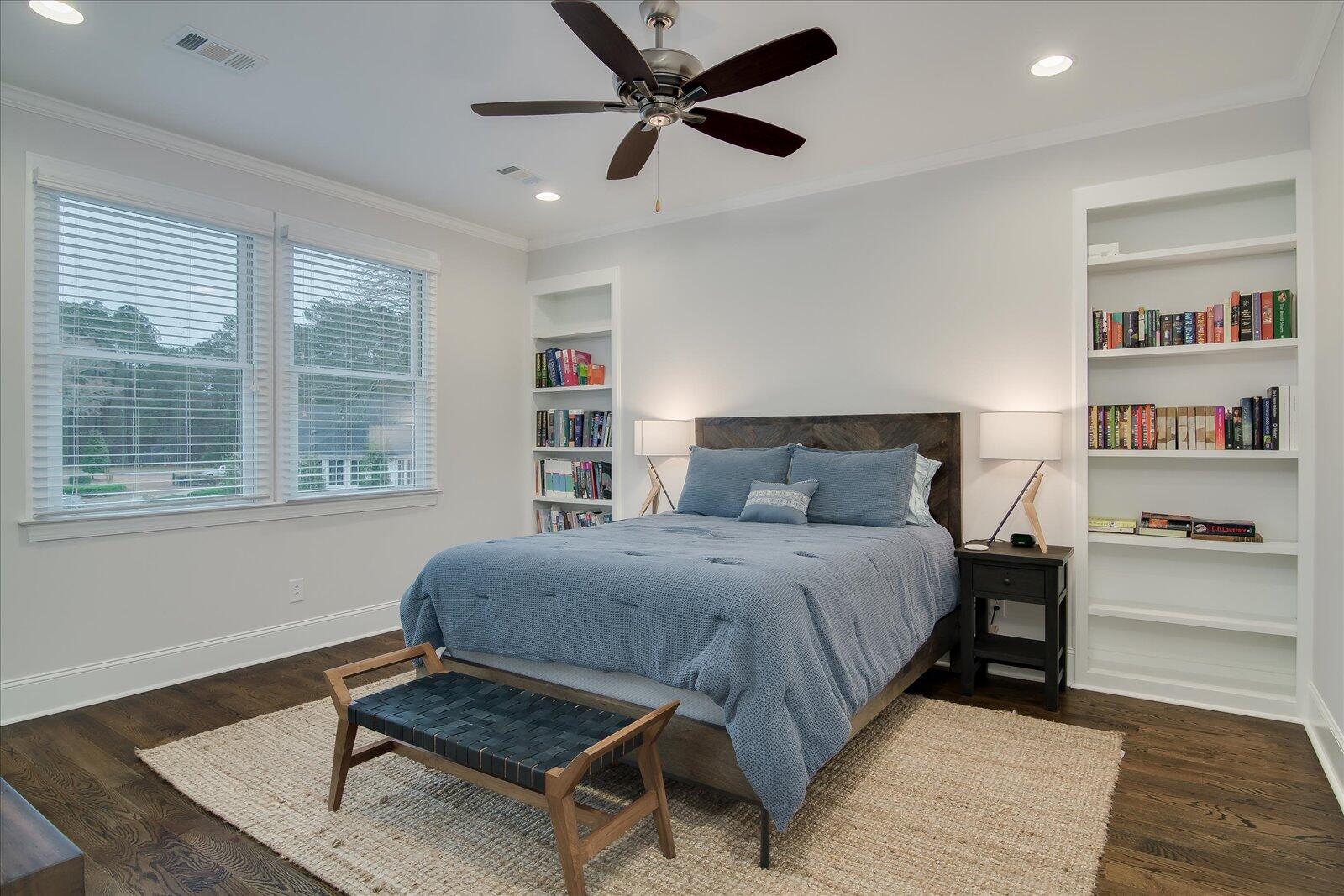 2840 TOWERING OAK Drive