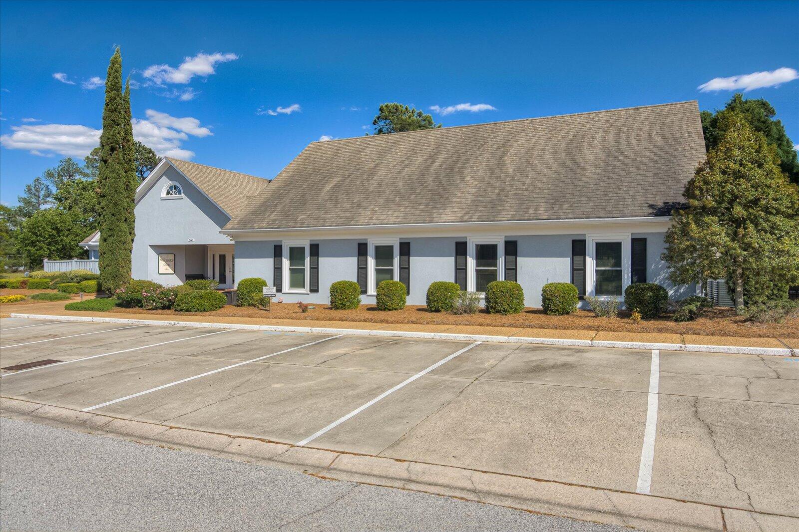 2925 HILLCREEK Drive