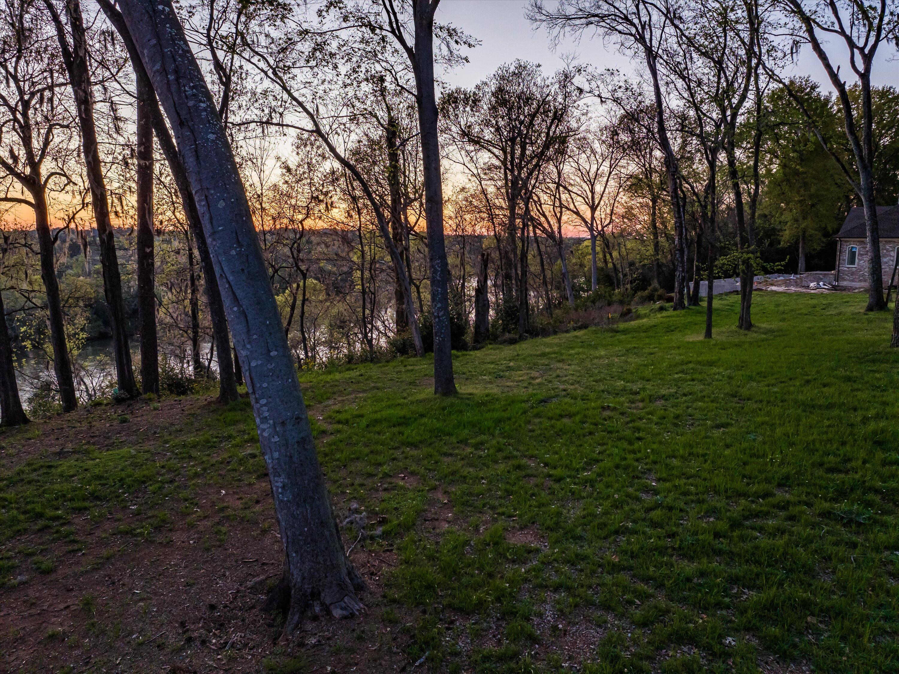 4 RIVER OAK Drive Unit: LOT 4