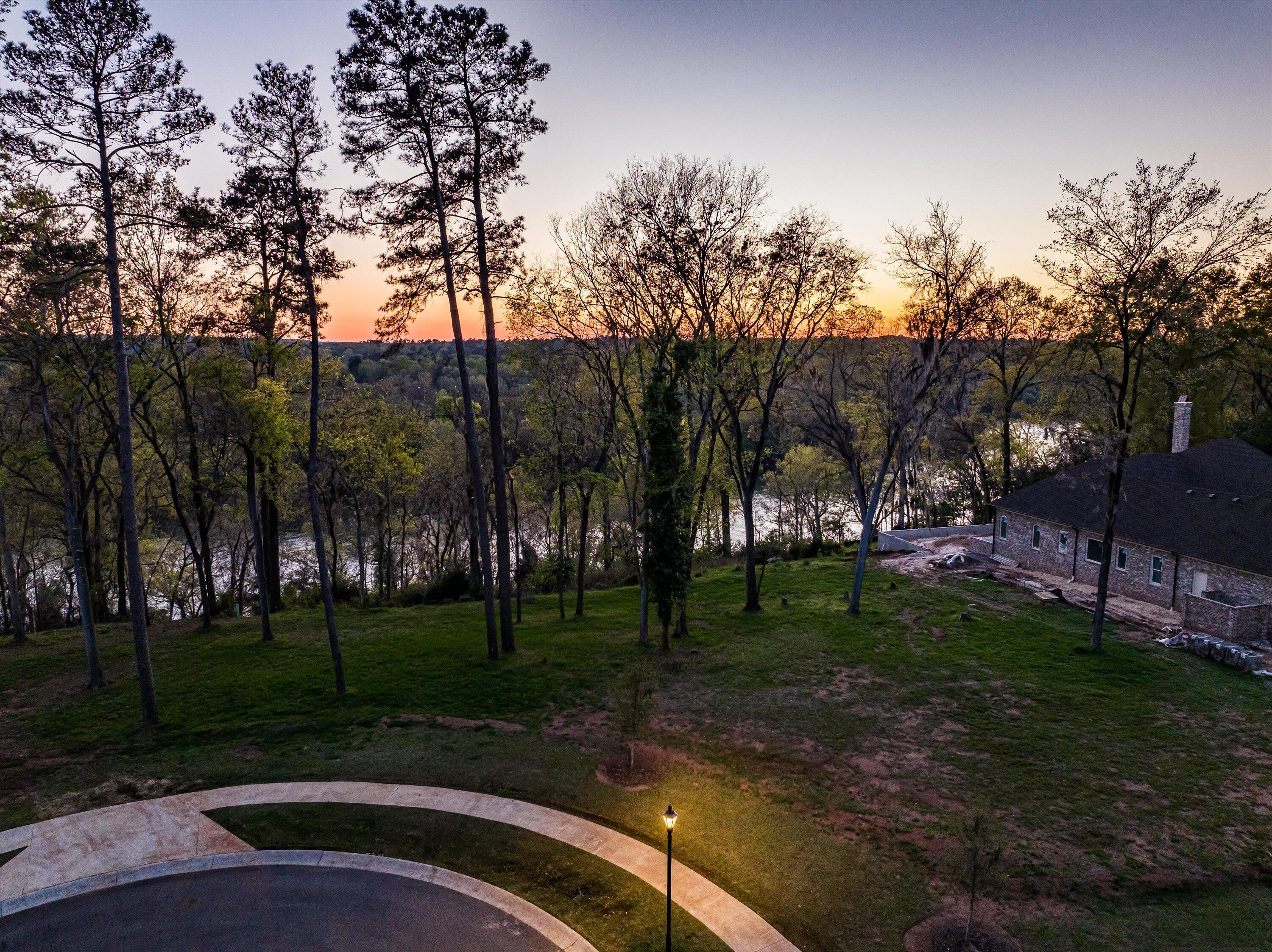 4 RIVER OAK Drive Unit: LOT 4