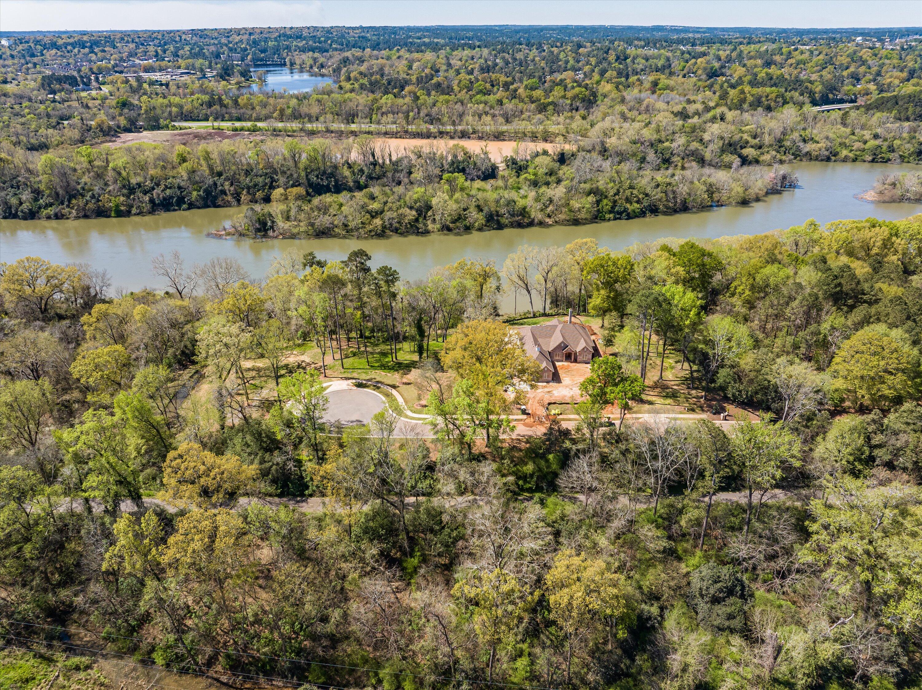 1 RIVER OAK Drive Unit: LOT 1