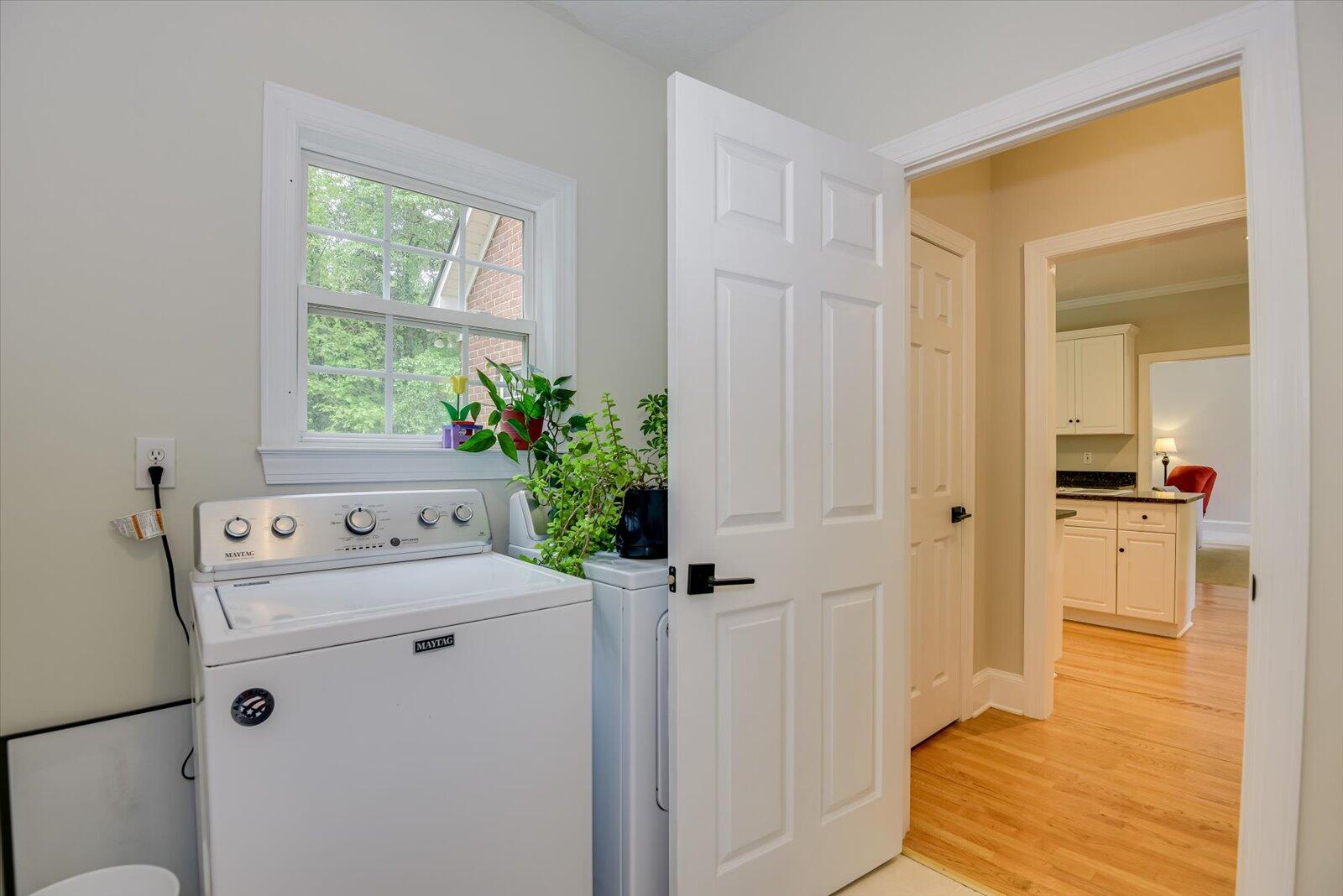 3492 HEATHERSTONE Way