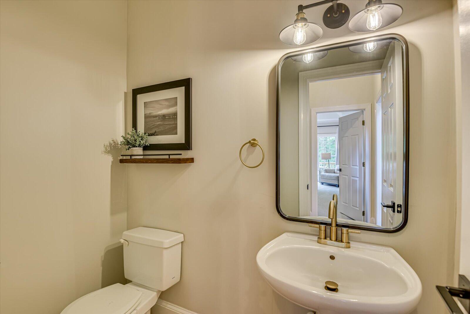 3492 HEATHERSTONE Way