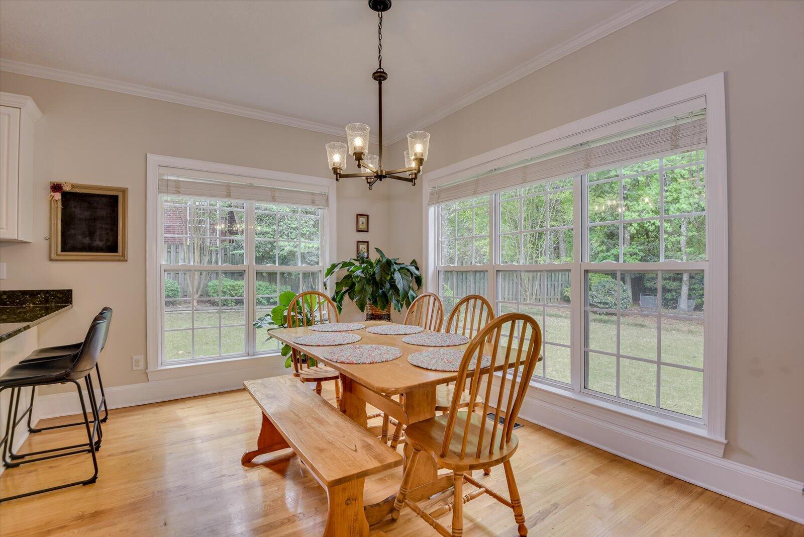 3492 HEATHERSTONE Way