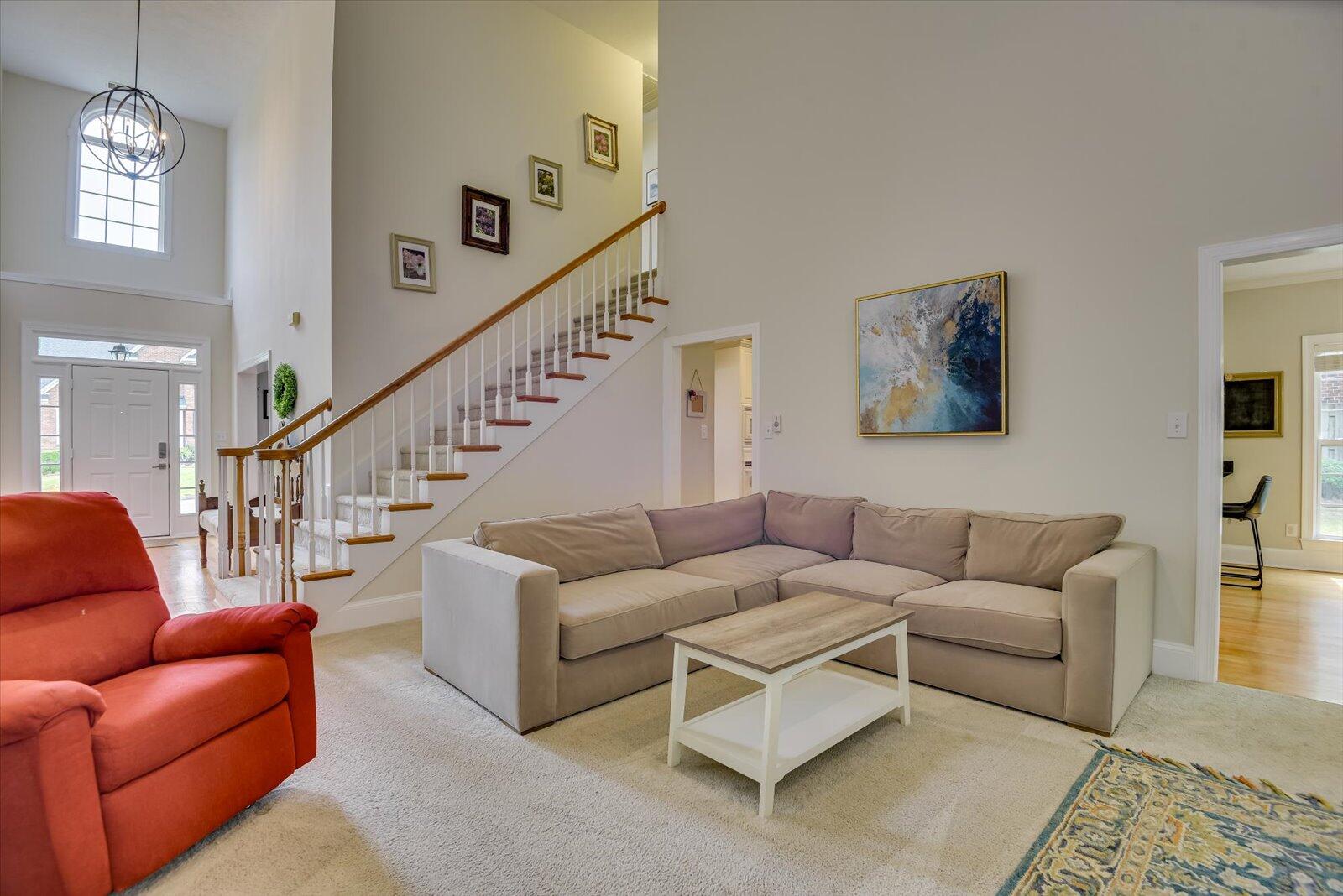 3492 HEATHERSTONE Way