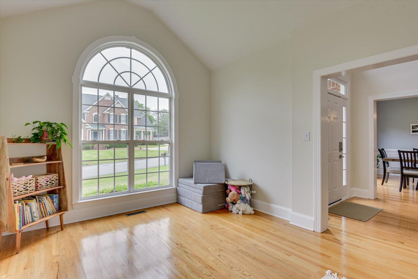 3492 HEATHERSTONE Way