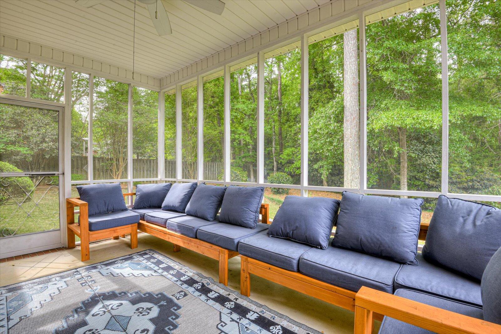 3492 HEATHERSTONE Way