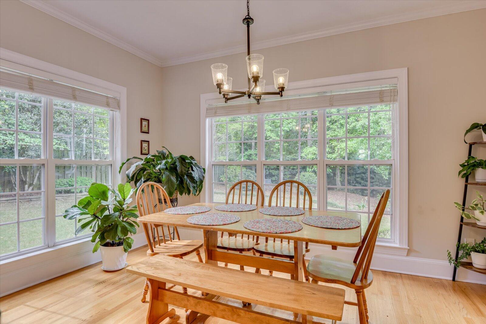 3492 HEATHERSTONE Way