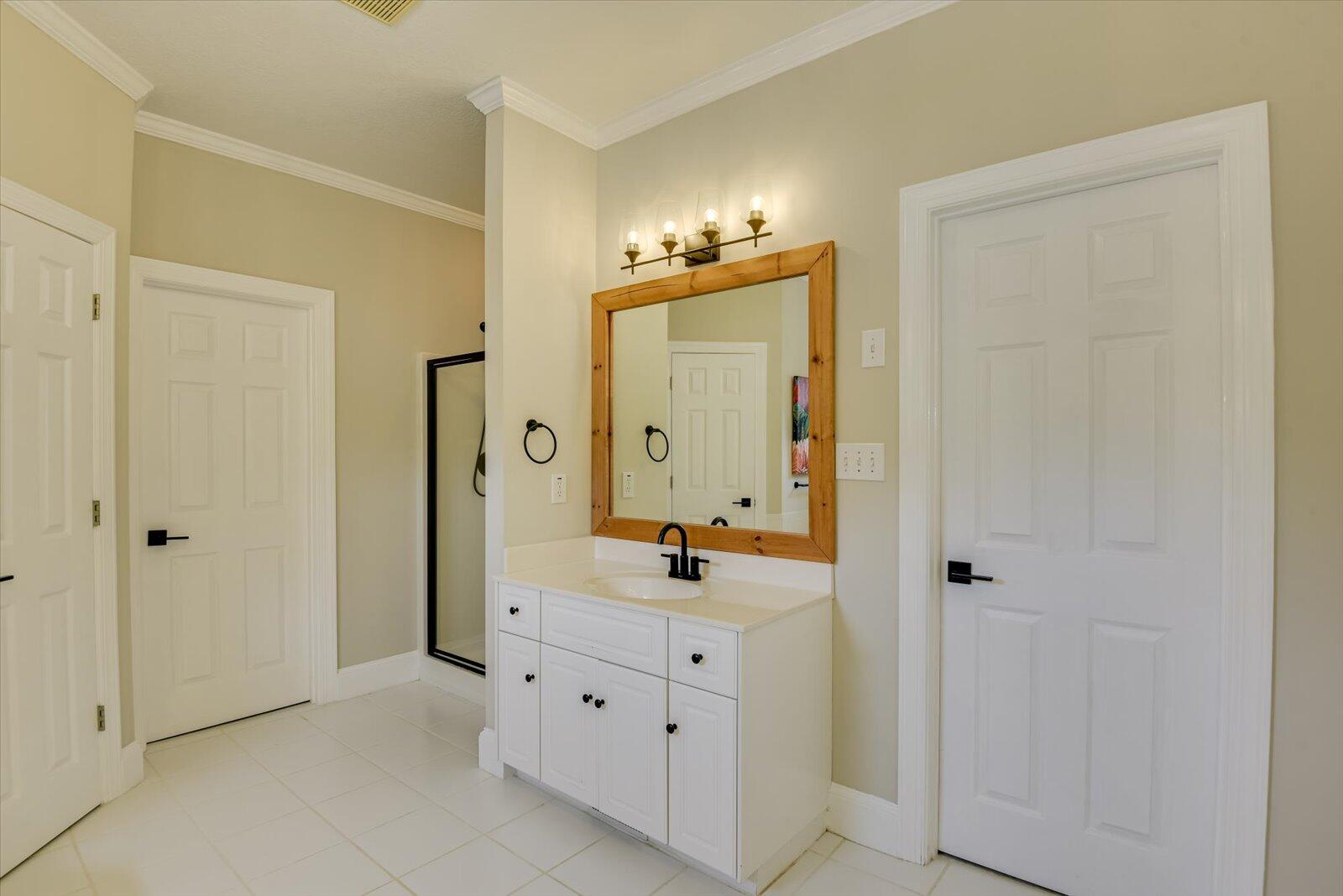 3492 HEATHERSTONE Way