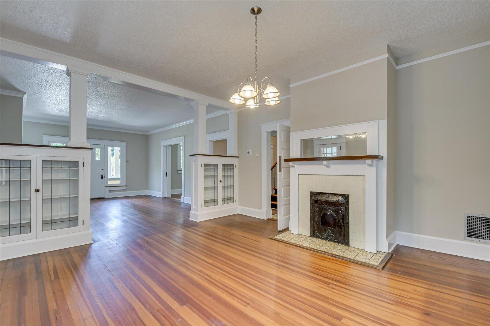 724 MONTE SANO Avenue