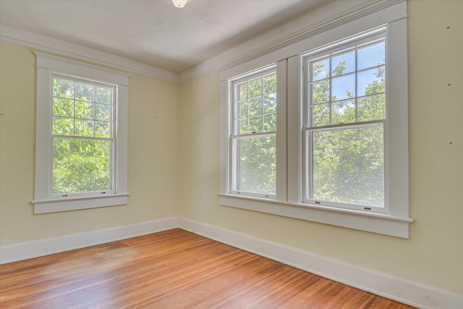 724 MONTE SANO Avenue