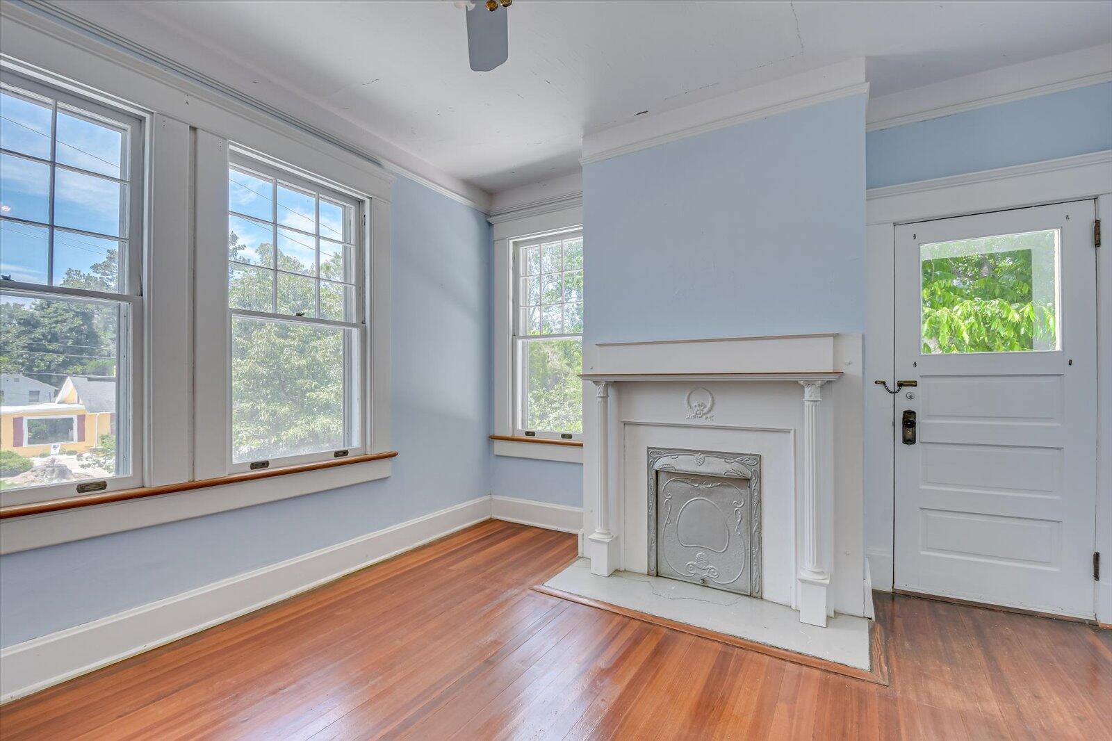 724 MONTE SANO Avenue