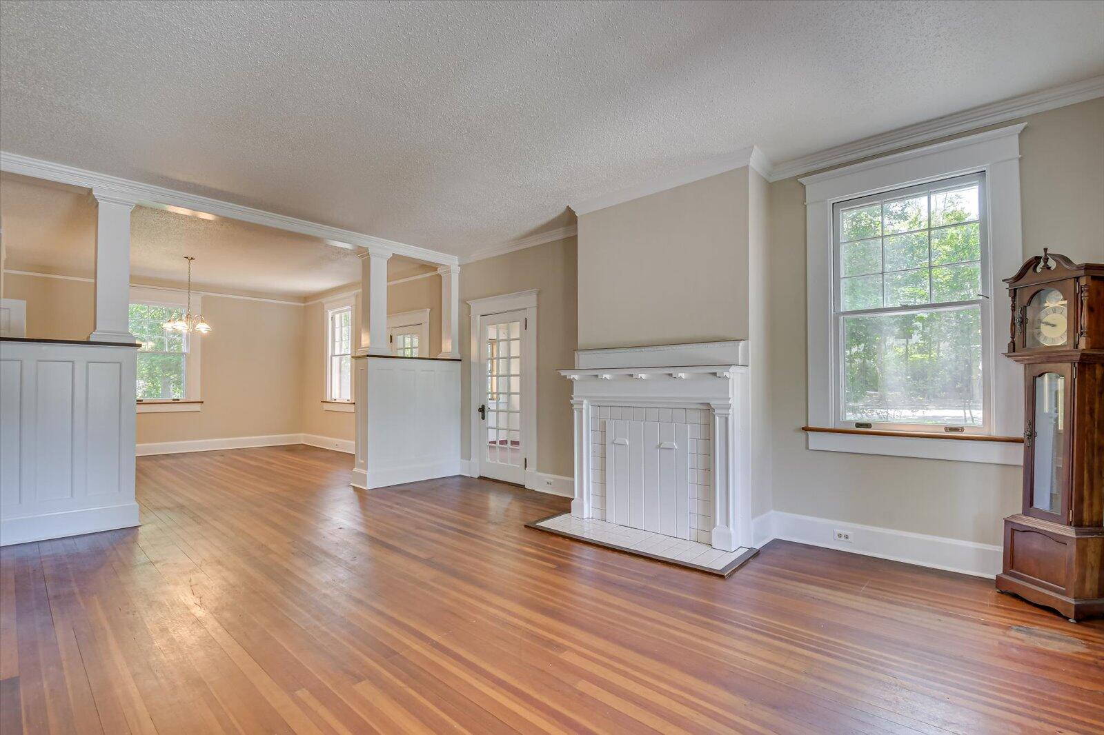 724 MONTE SANO Avenue