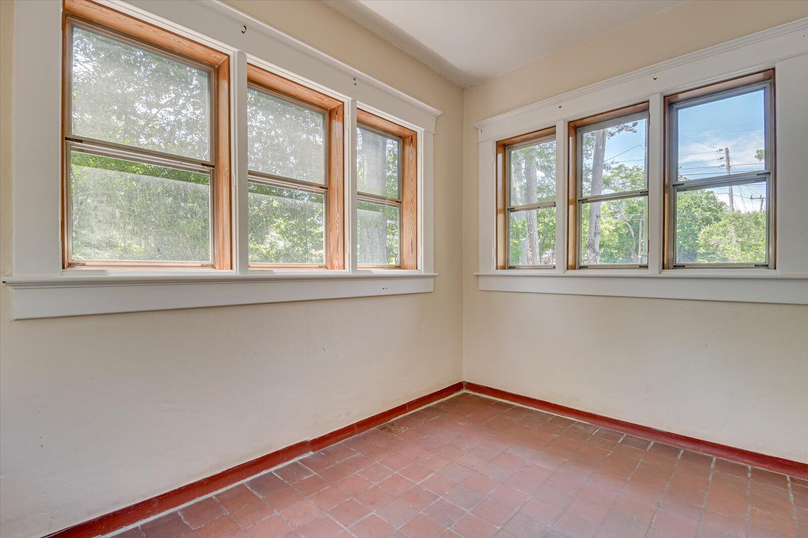 724 MONTE SANO Avenue