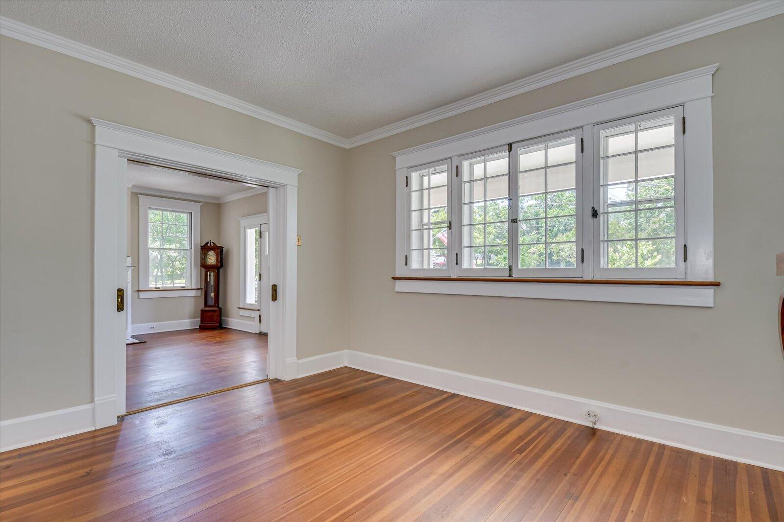 724 MONTE SANO Avenue