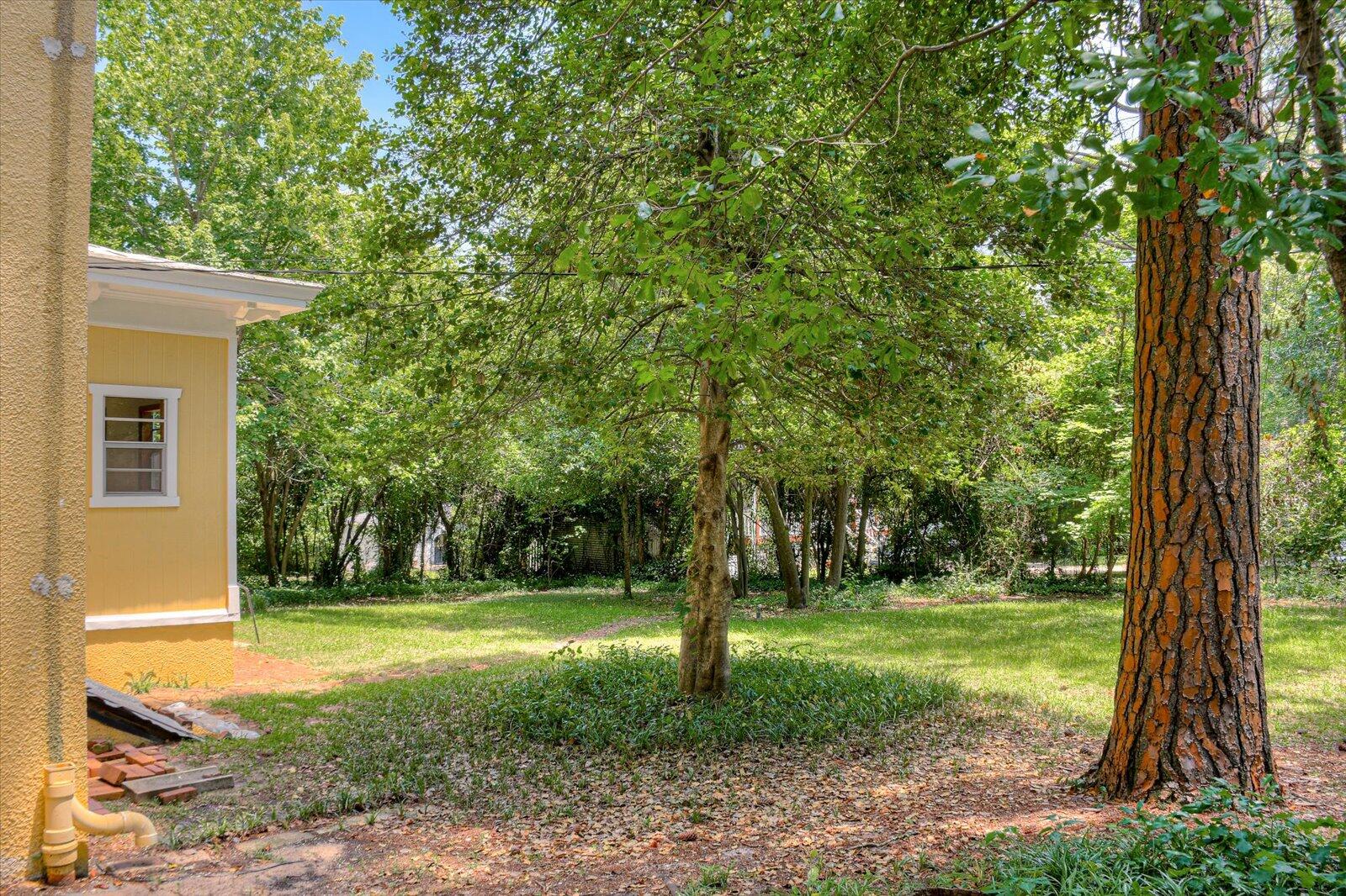 724 MONTE SANO Avenue