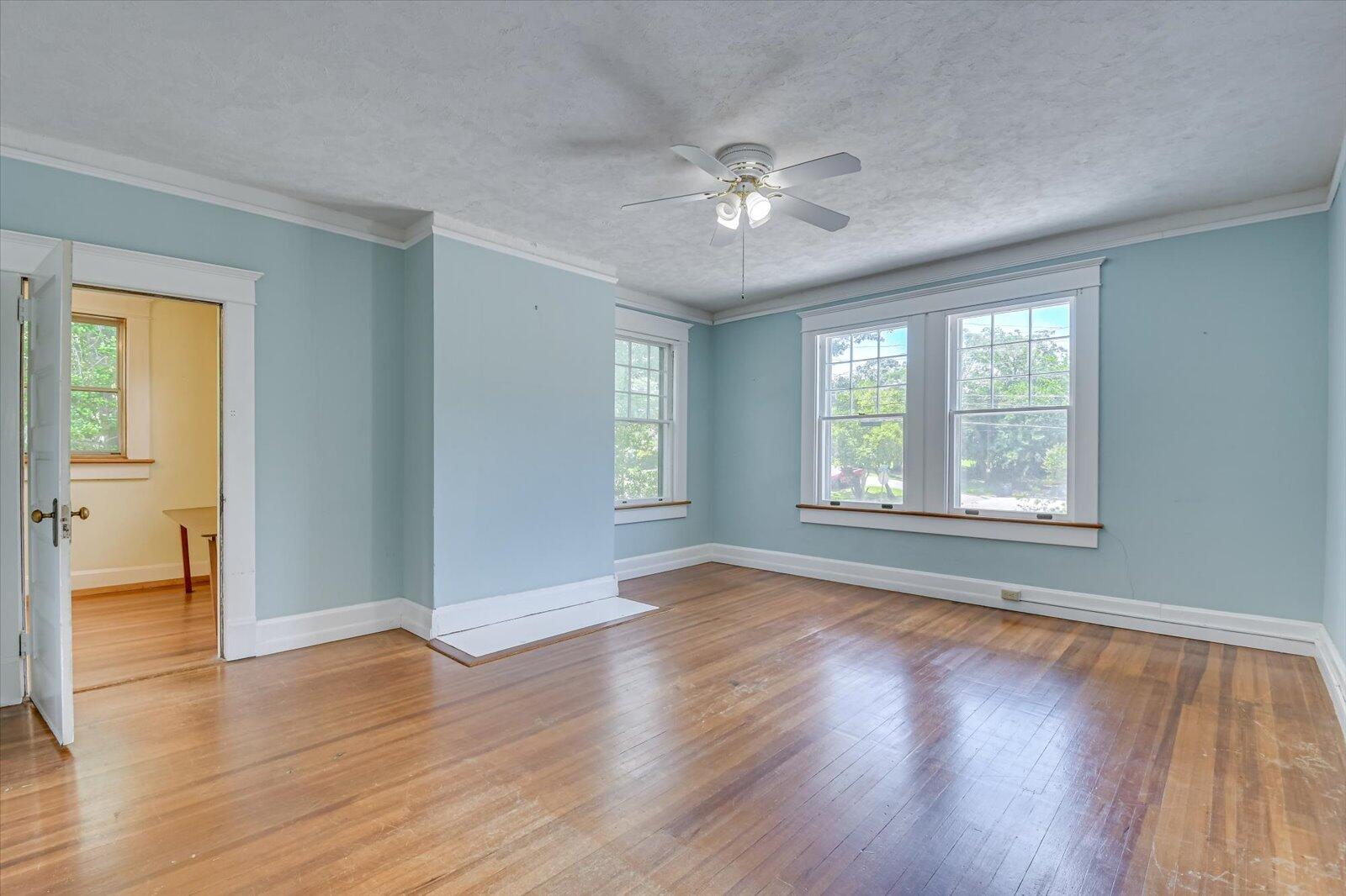 724 MONTE SANO Avenue