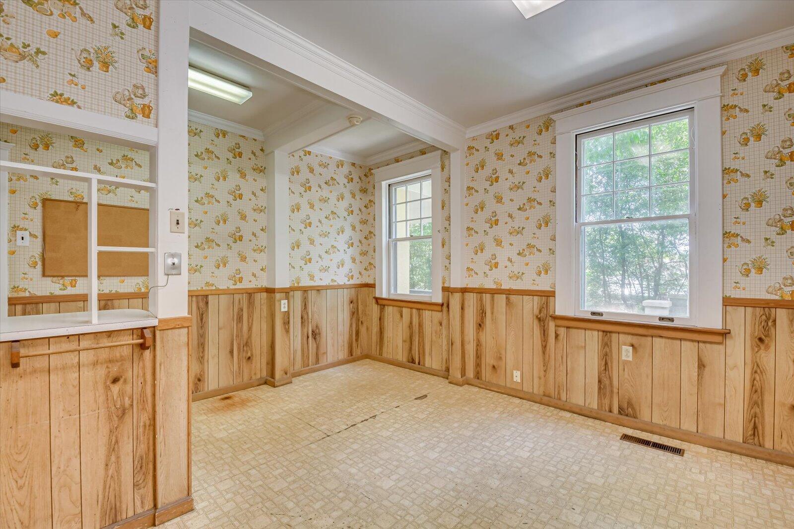 724 MONTE SANO Avenue