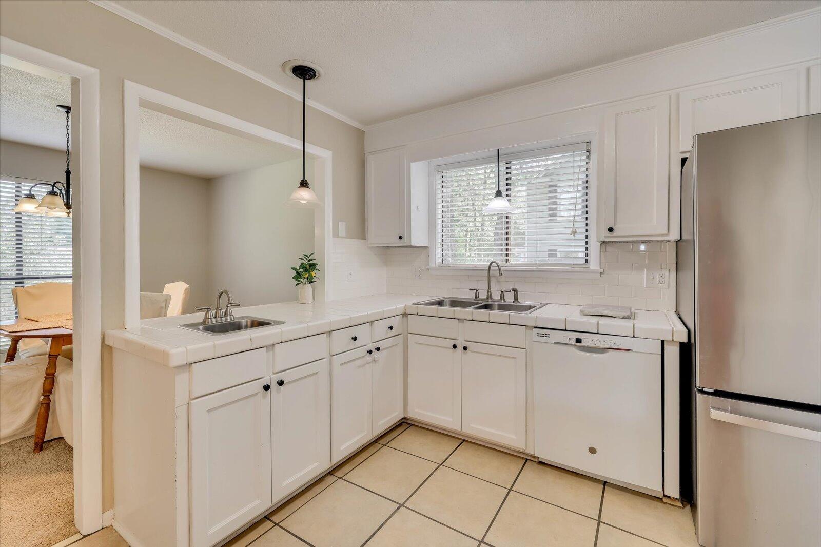 1218 RIVER RIDGE Drive