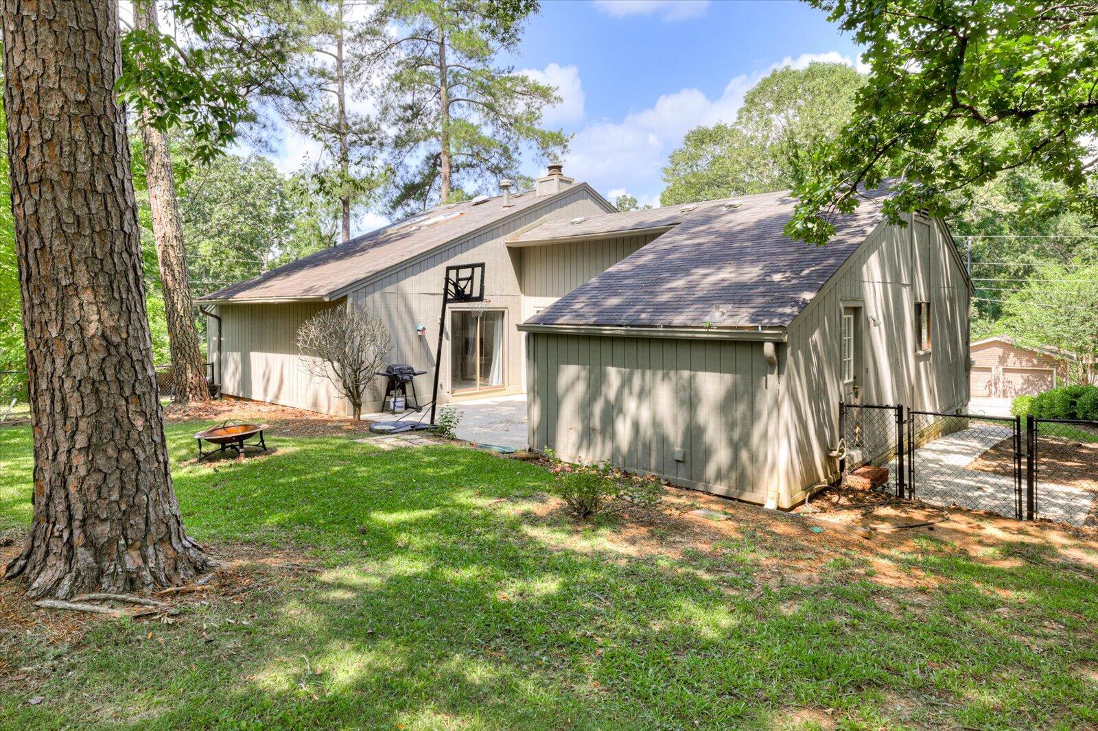 1218 RIVER RIDGE Drive