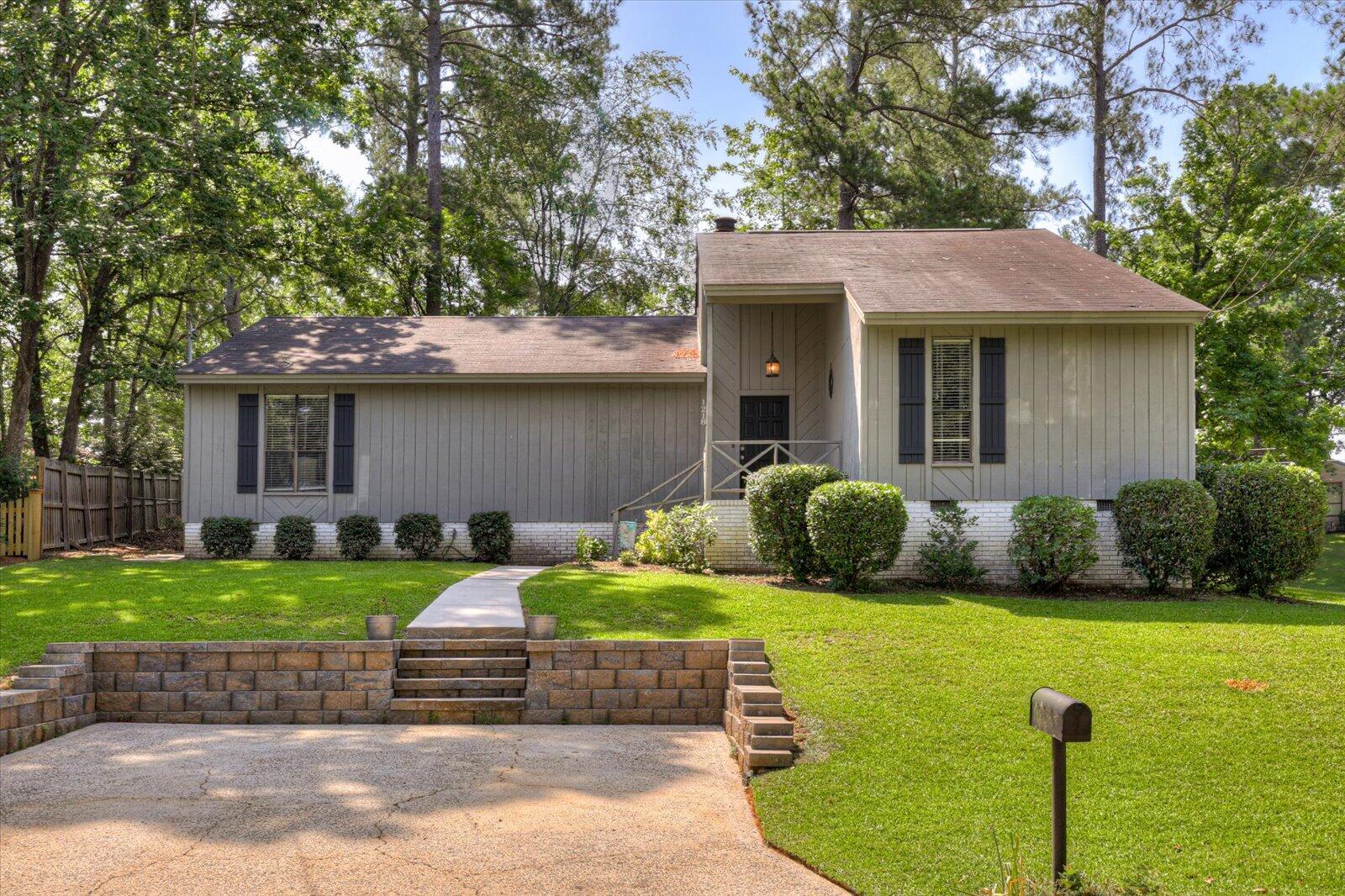 1218 RIVER RIDGE Drive