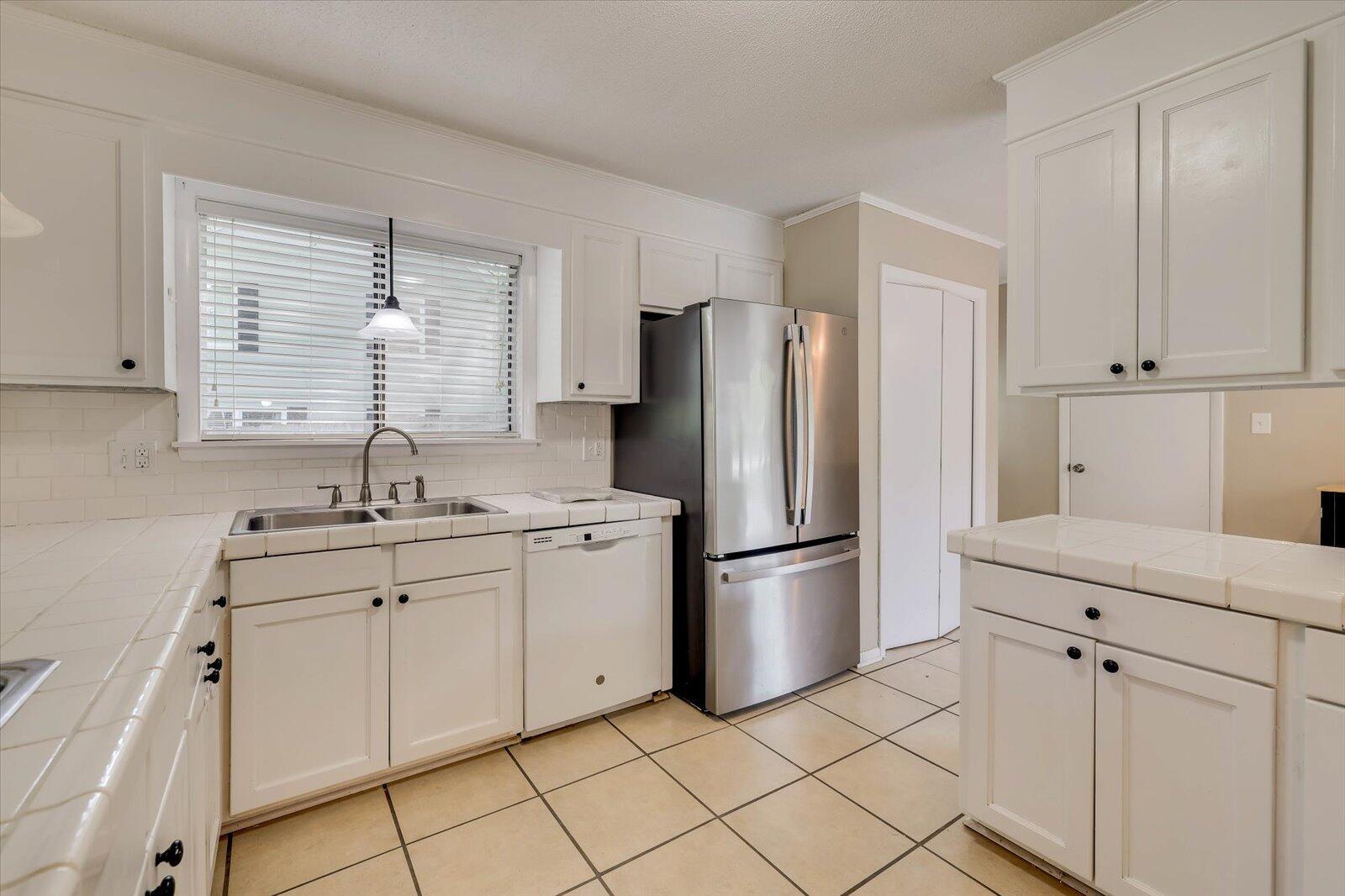 1218 RIVER RIDGE Drive