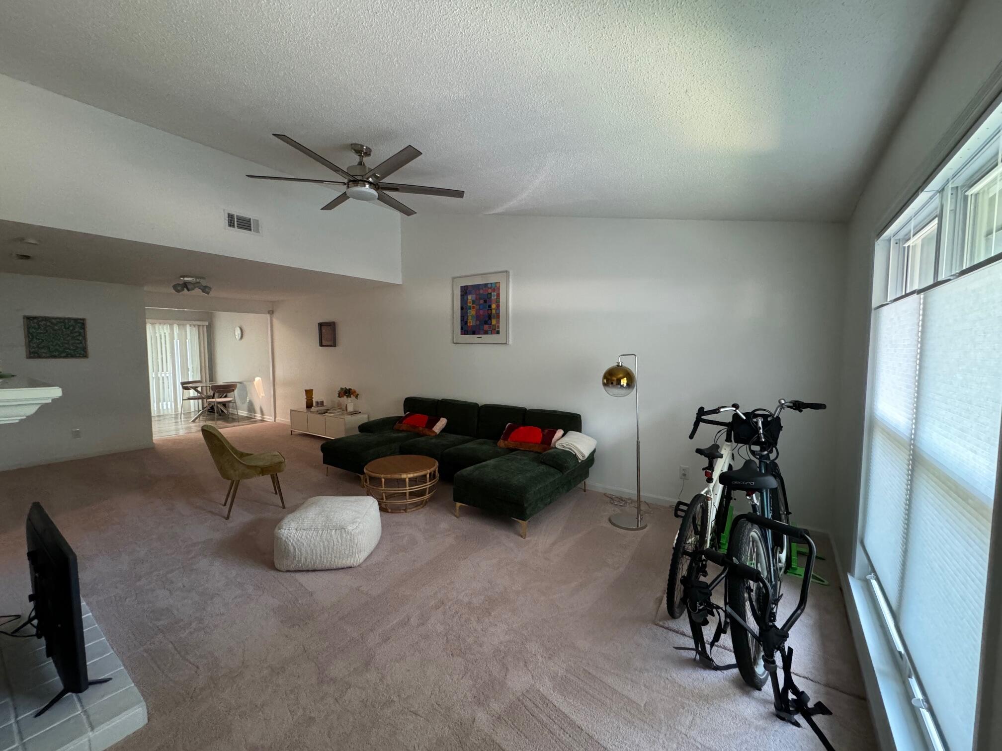 1231 SANDE HILL Place