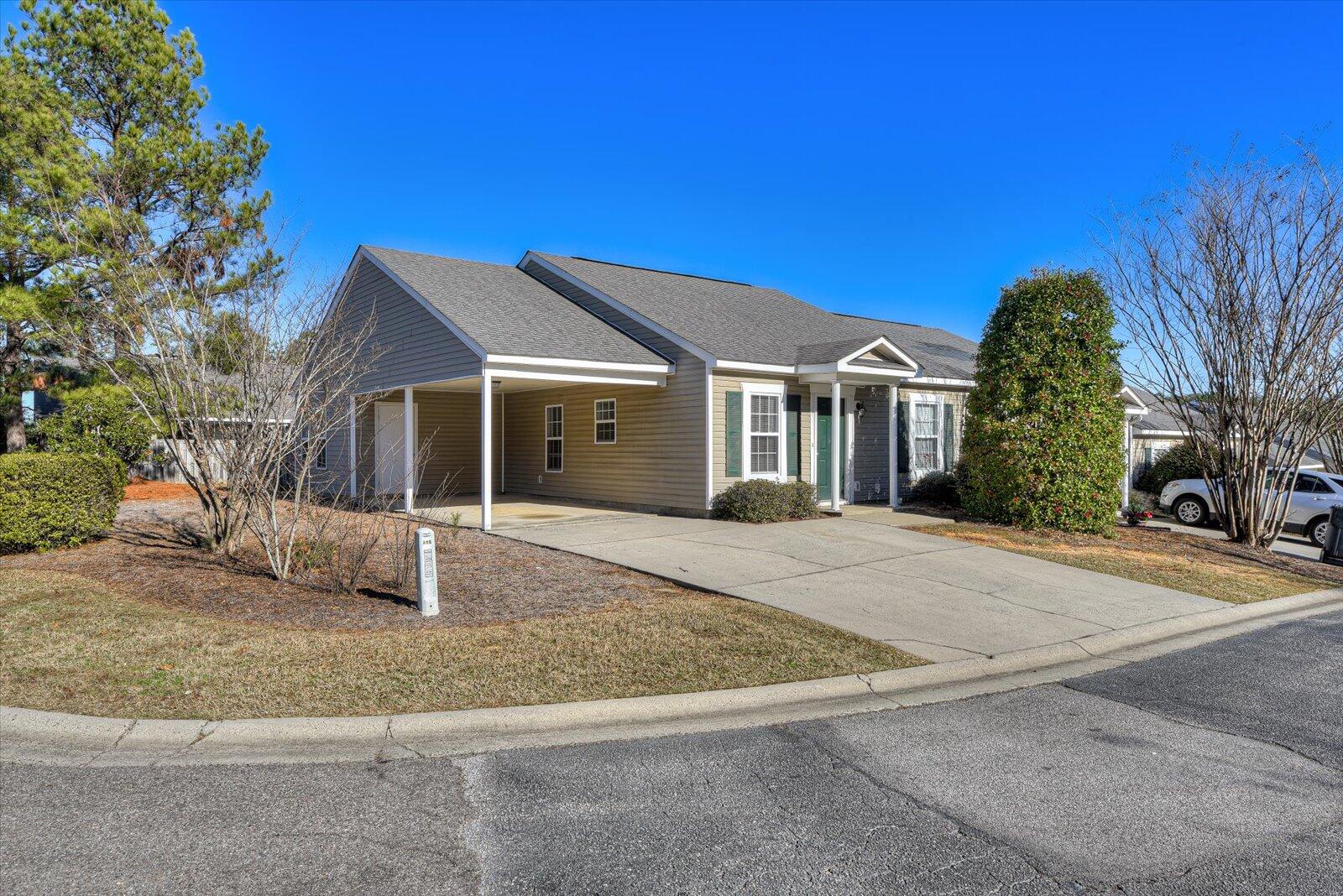 416 LONG NEEDLE Circle