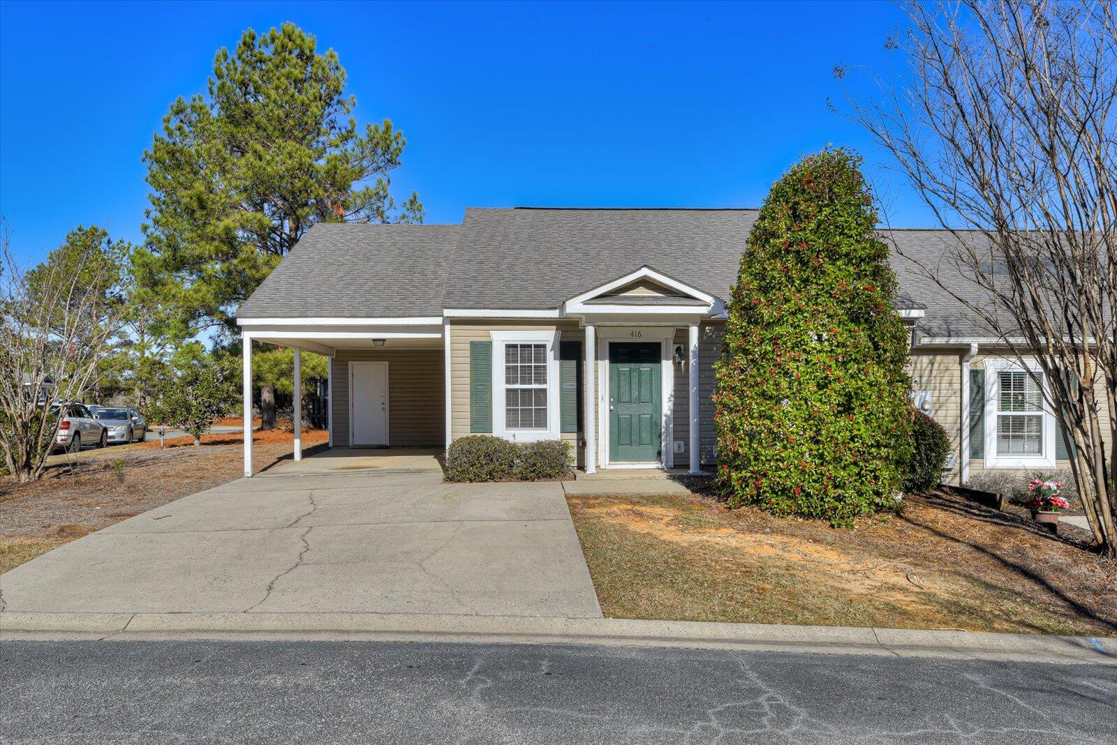 416 LONG NEEDLE Circle