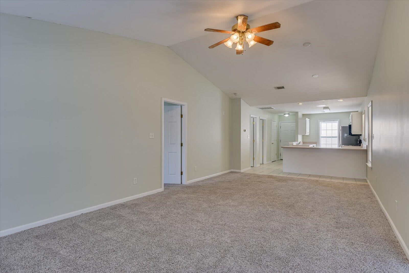 416 LONG NEEDLE Circle