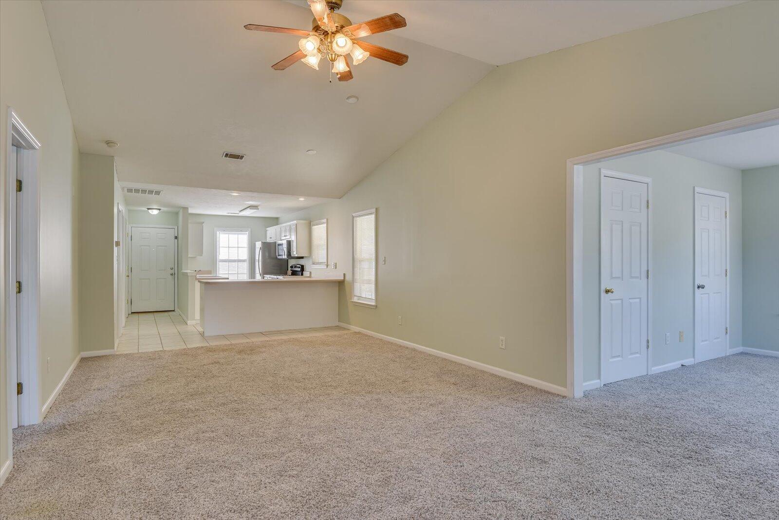 416 LONG NEEDLE Circle