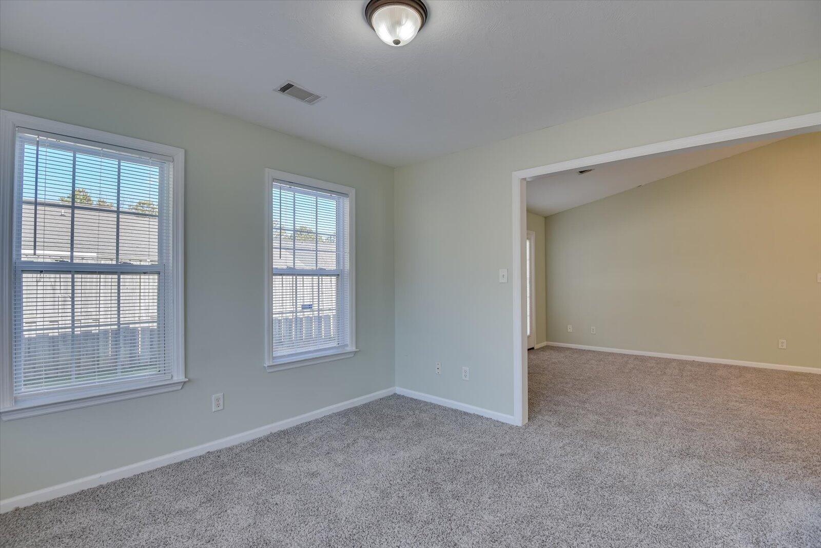 416 LONG NEEDLE Circle