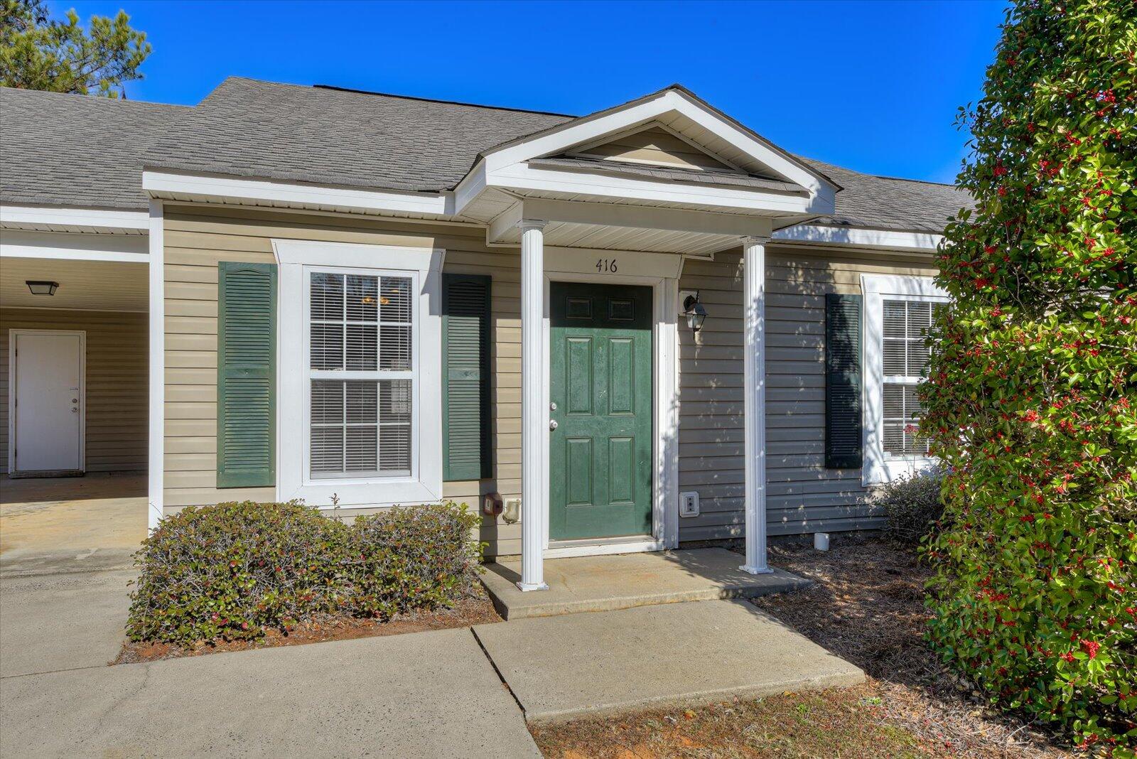 416 LONG NEEDLE Circle