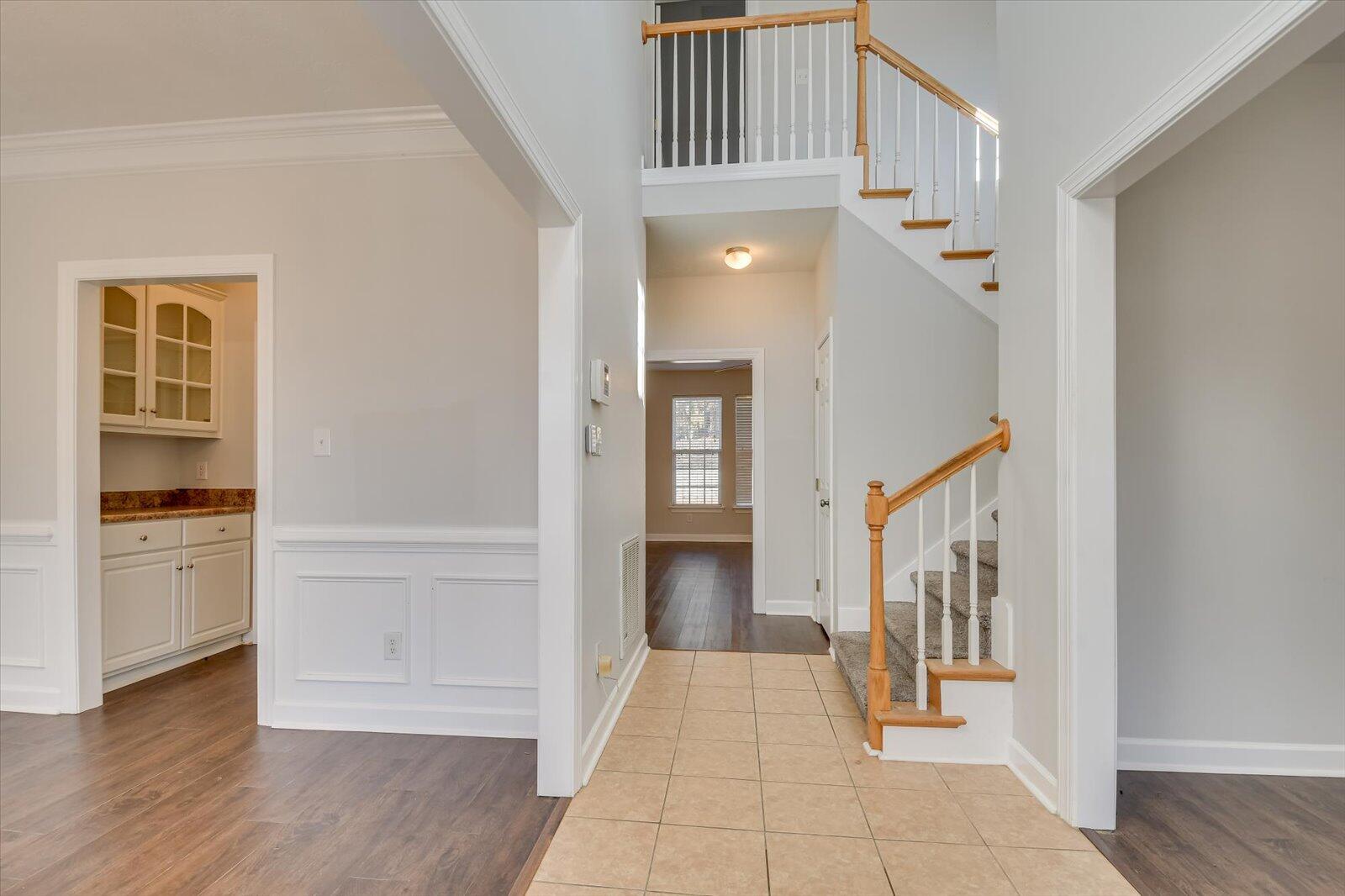 1650 JAMESTOWN Avenue