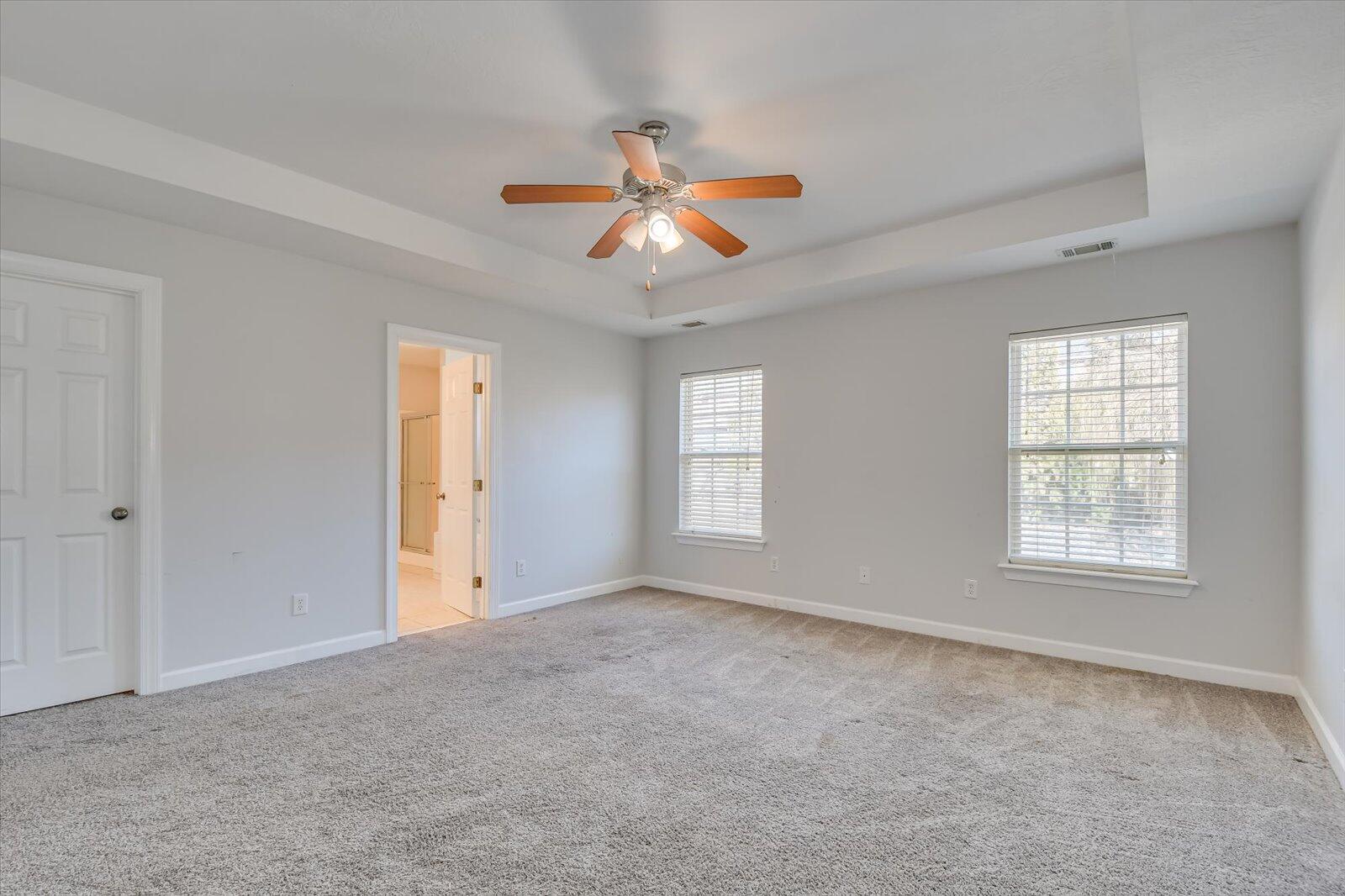 1650 JAMESTOWN Avenue