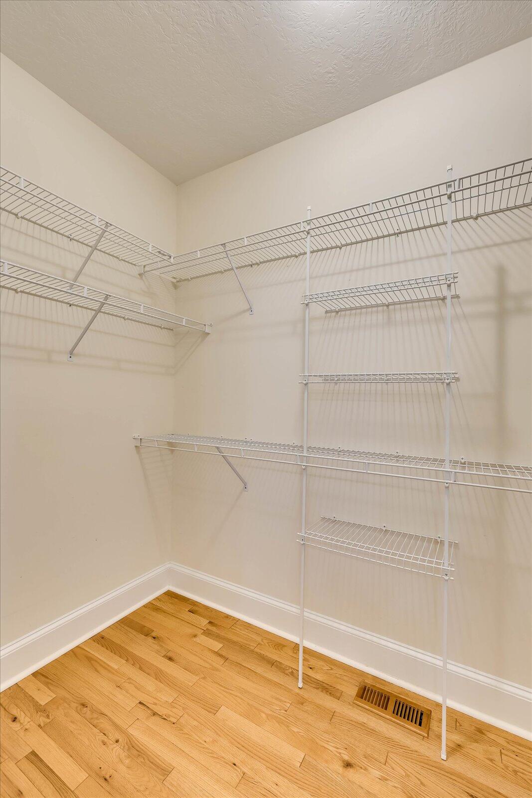 1224 HARDY POINTE Drive