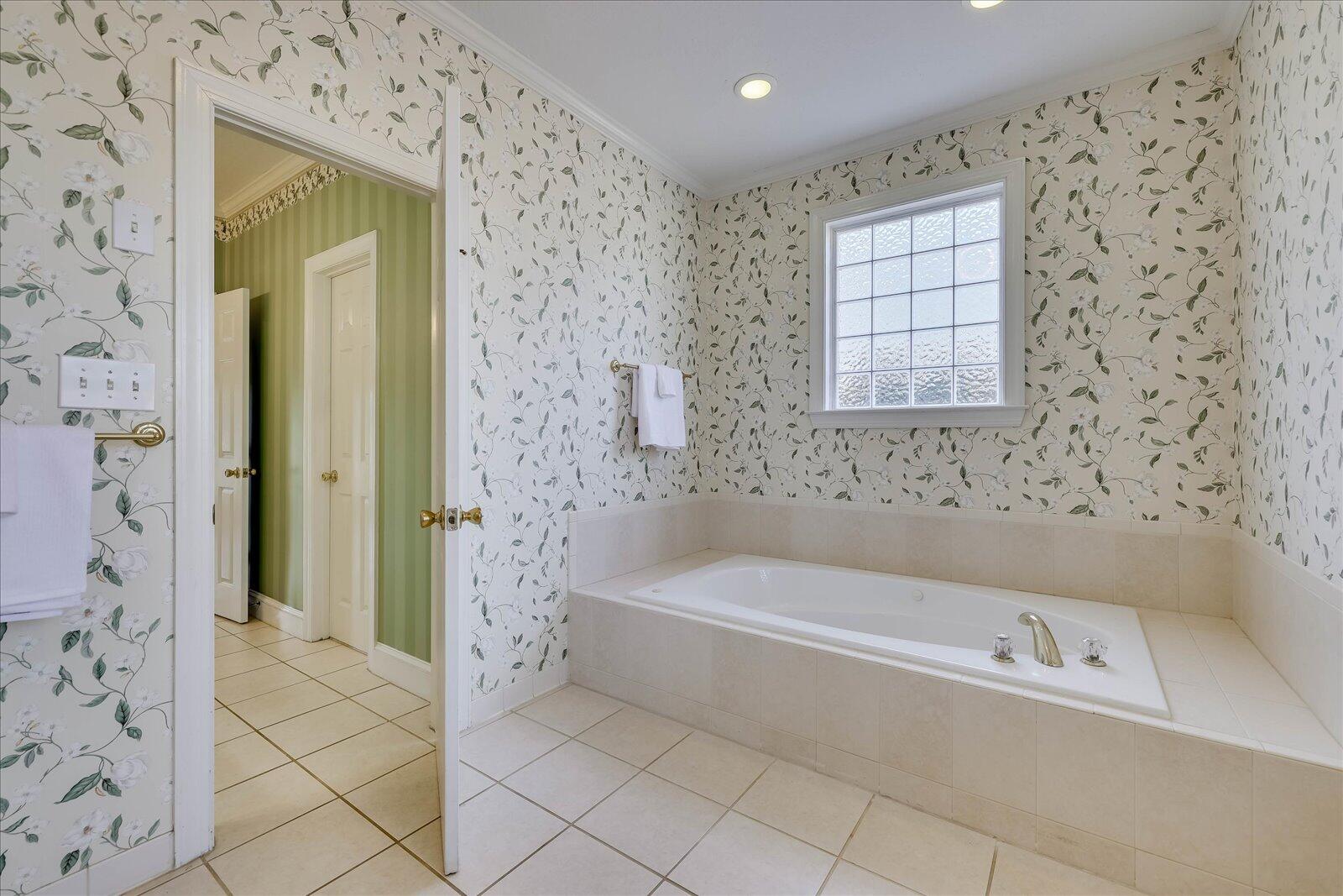 1224 HARDY POINTE Drive