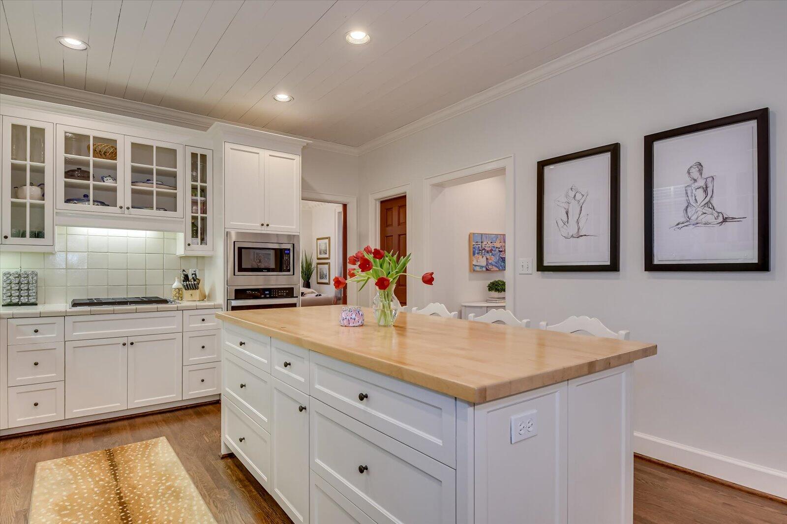 2468 MCDOWELL Street