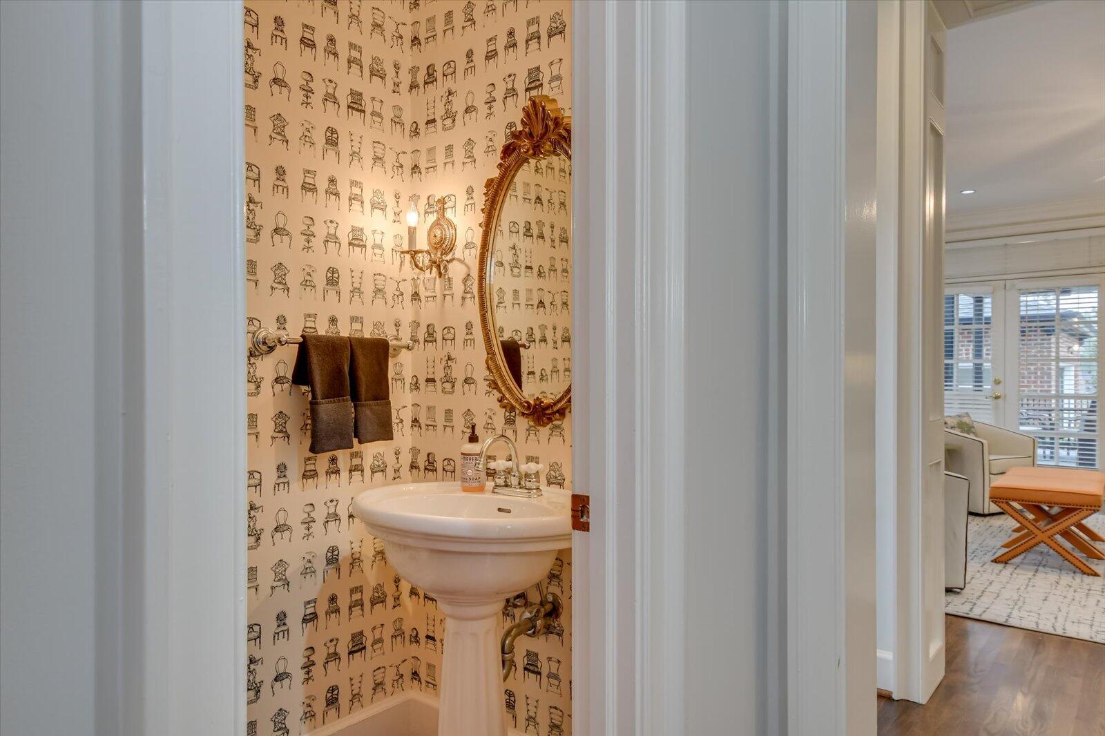 2468 MCDOWELL Street