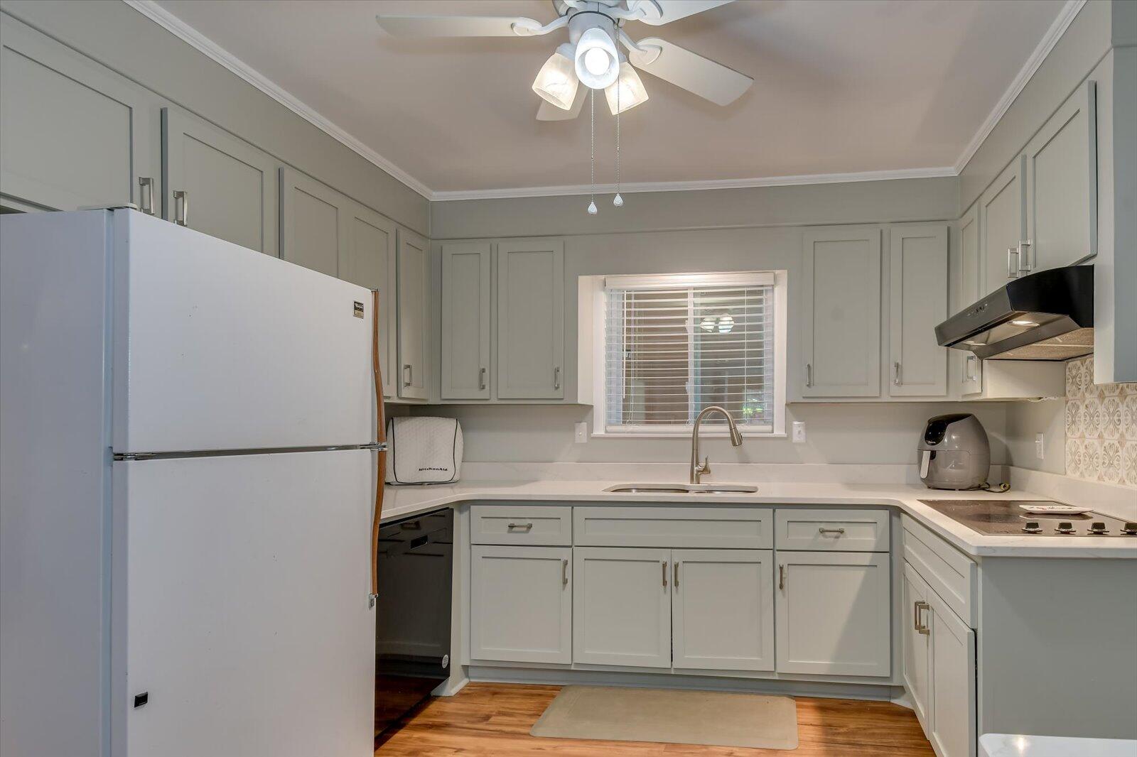 3115 EDINBURGH Drive