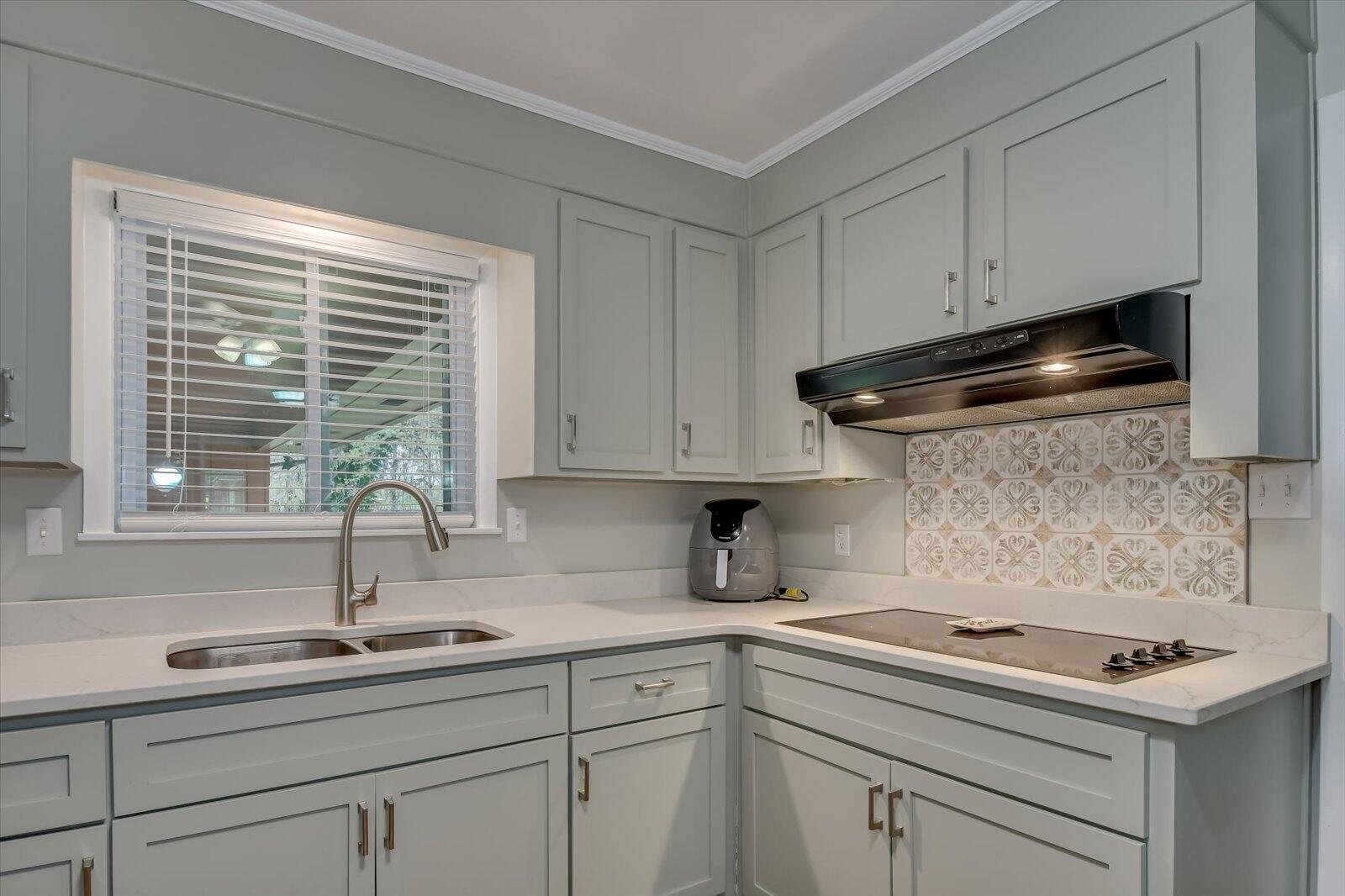 3115 EDINBURGH Drive