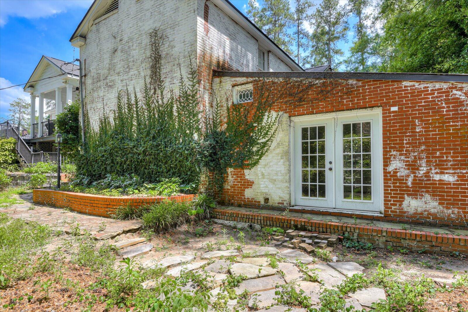 3017 FOX SPRING Road