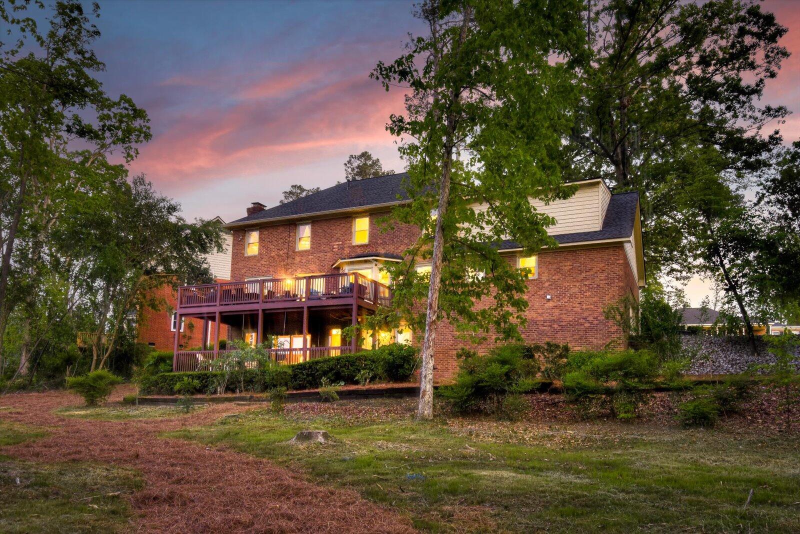 4196 N KNOLLCREST Circle