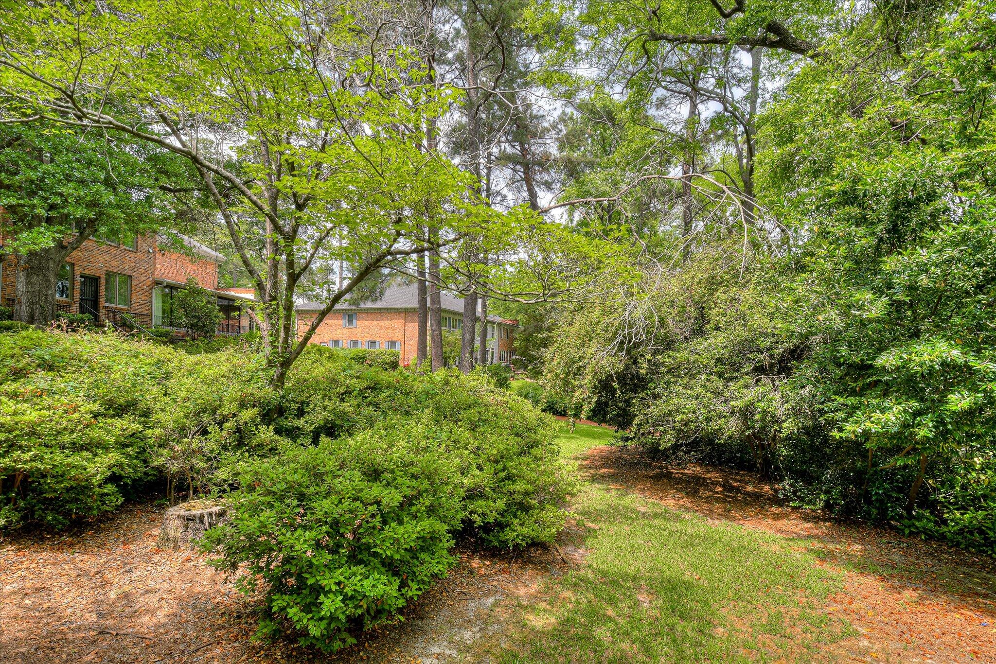 12 SHADOWBROOK Circle