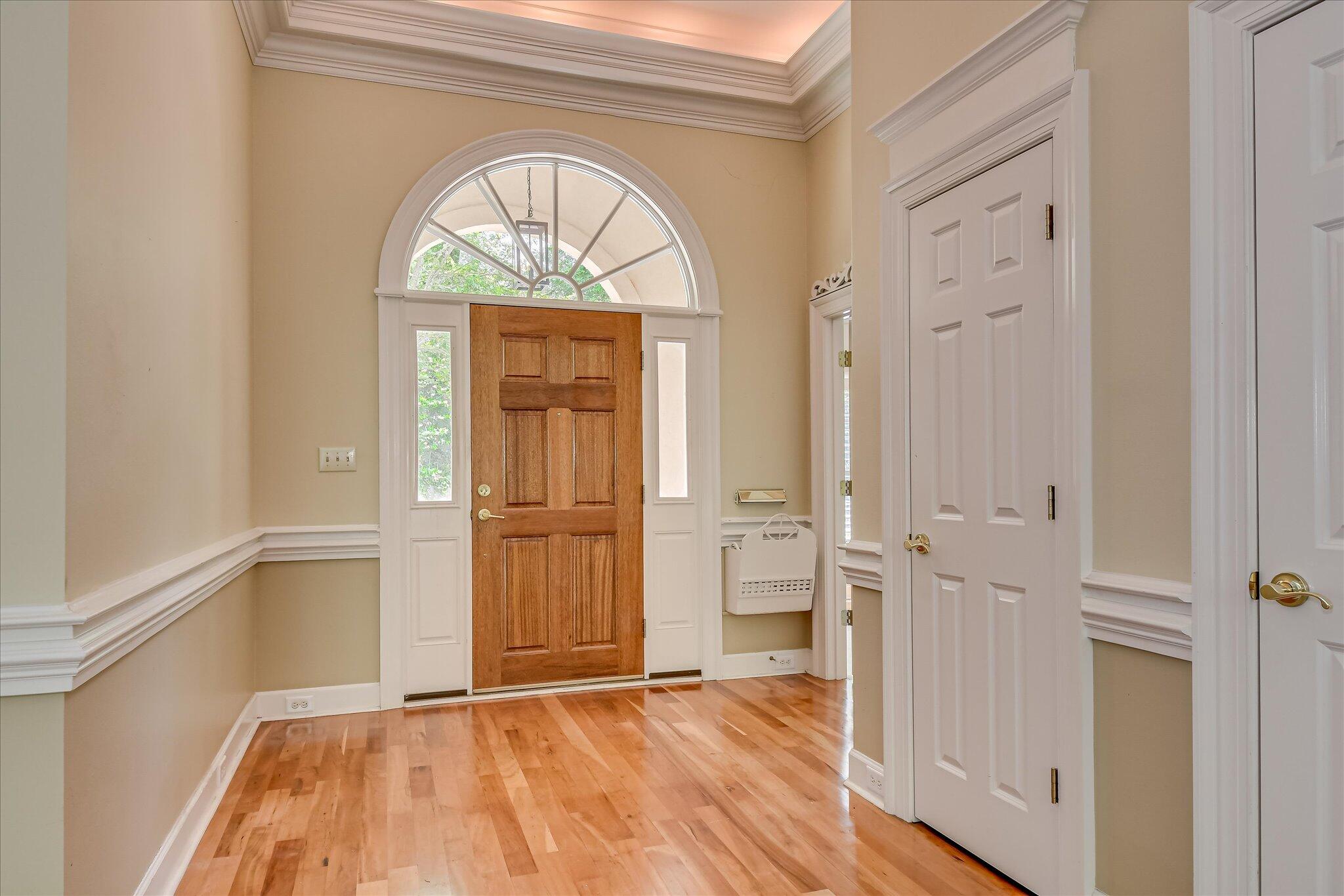 12 SHADOWBROOK Circle