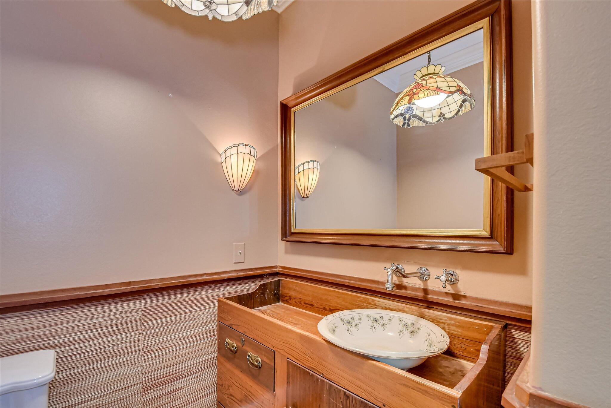 12 SHADOWBROOK Circle