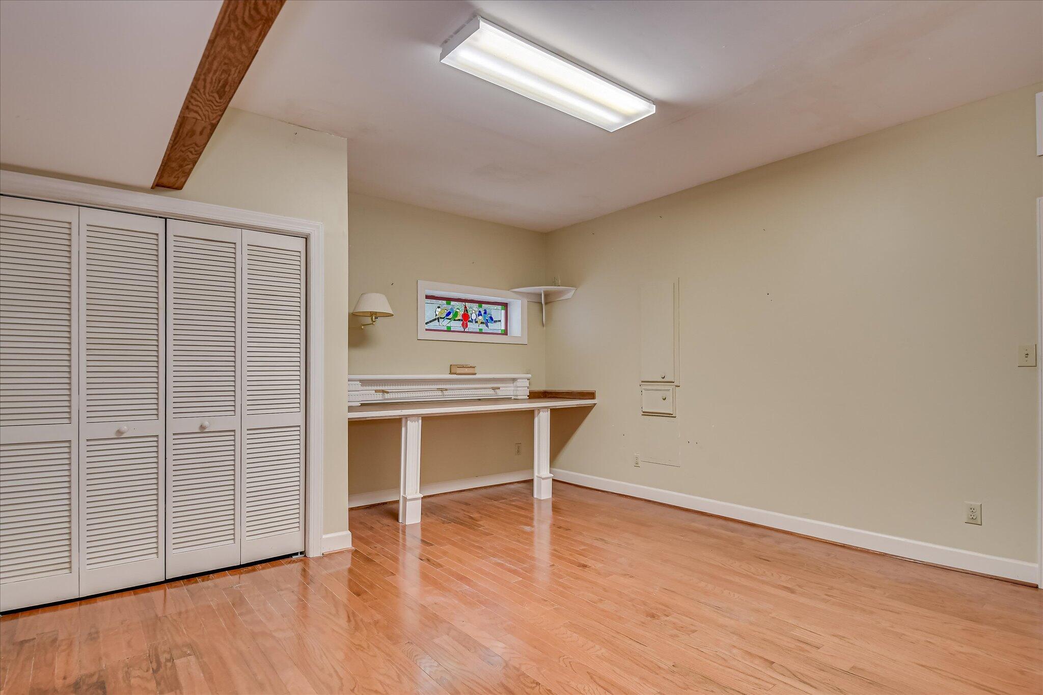 12 SHADOWBROOK Circle