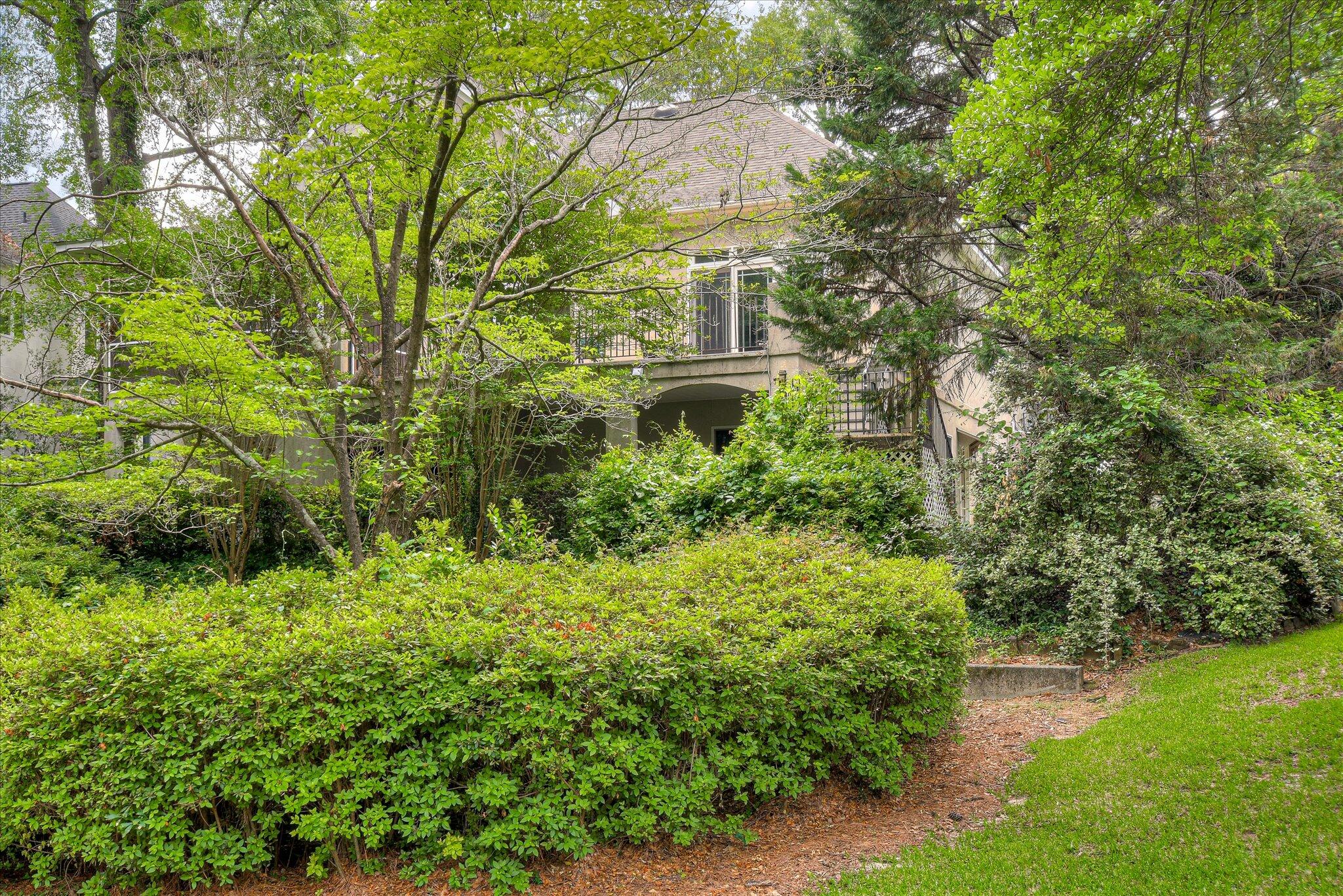 12 SHADOWBROOK Circle